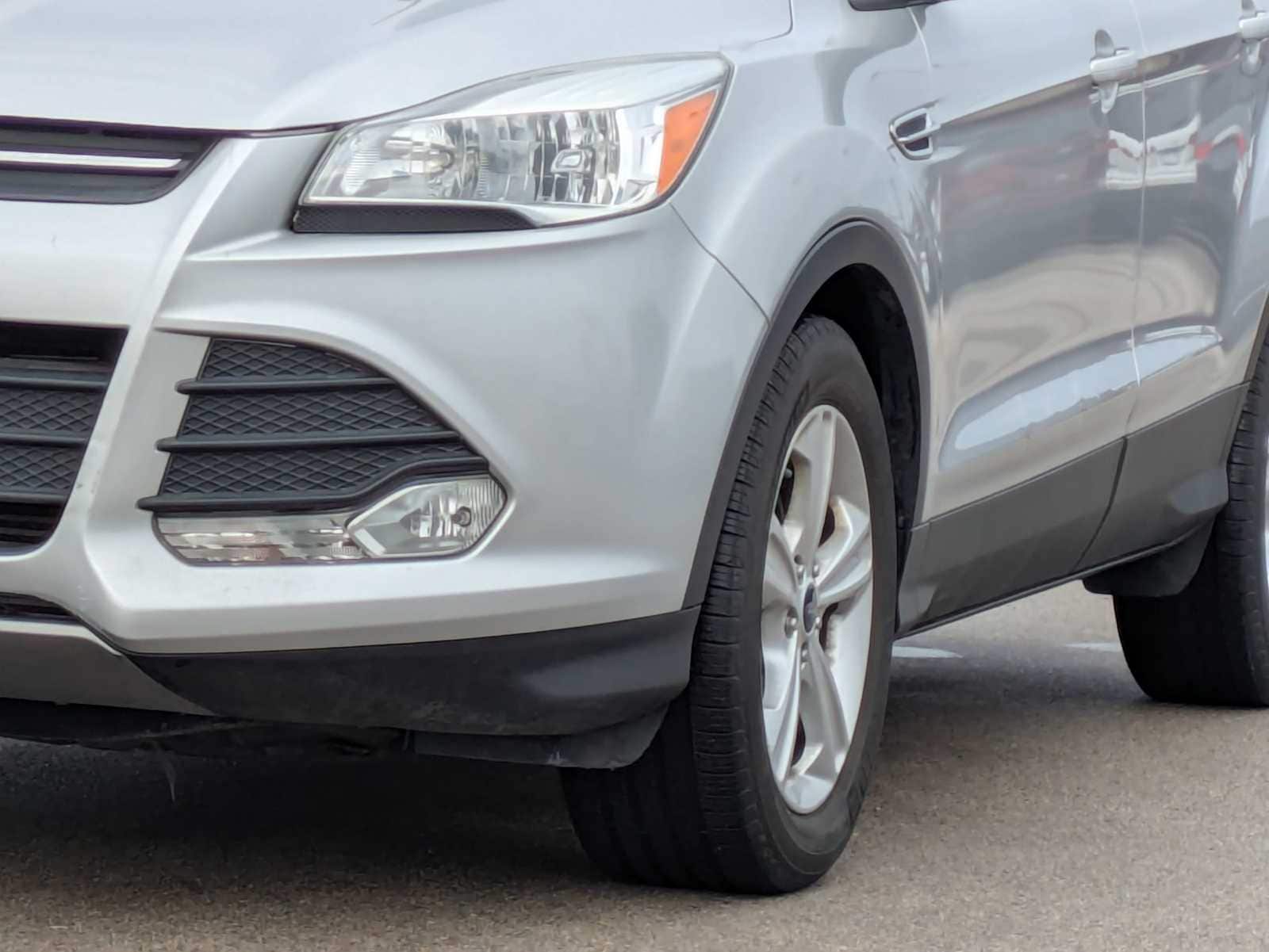 Thumbnail: 2015 Ford Escape - 10