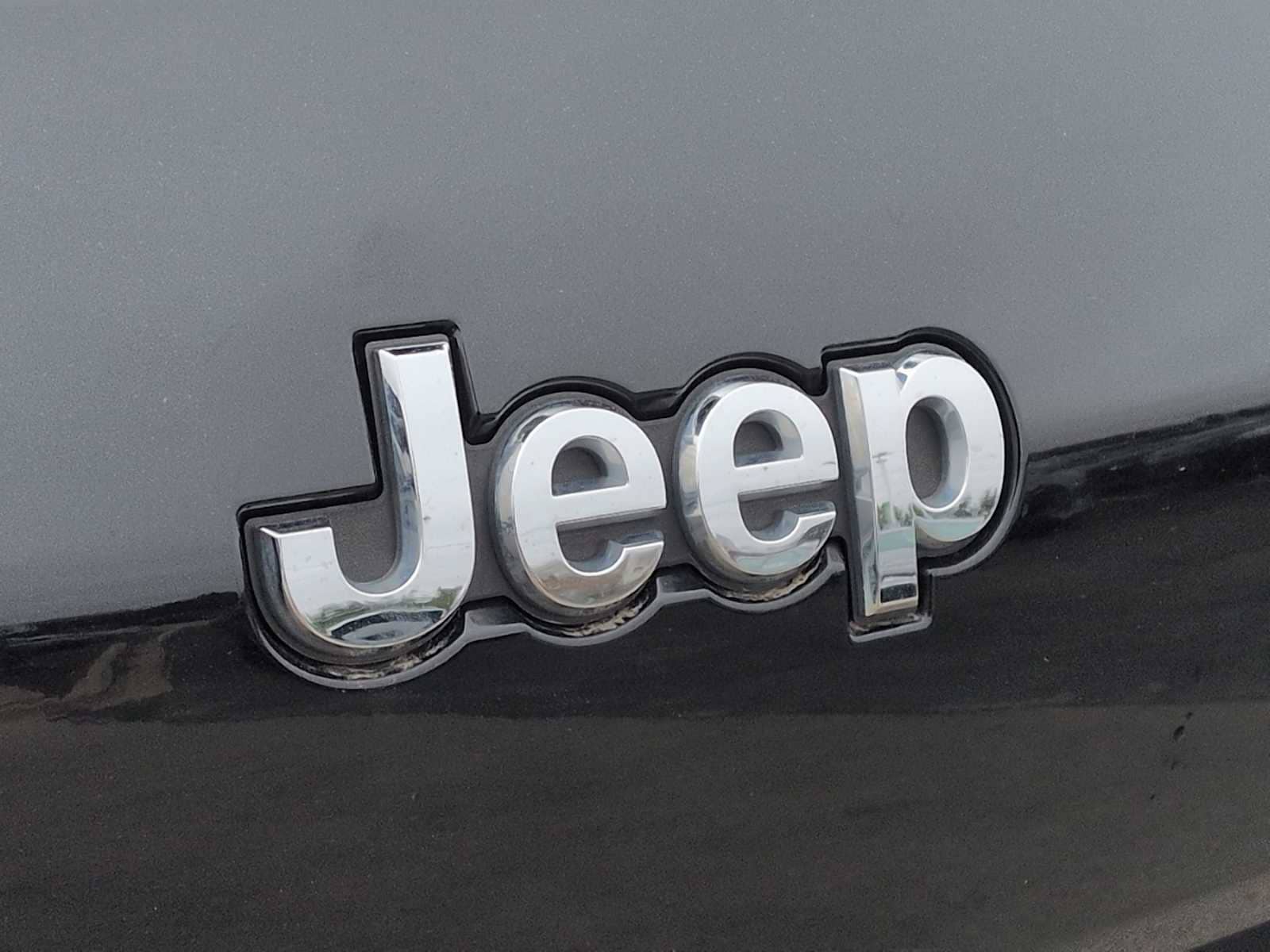 Thumbnail: 2022 Jeep Grand Cherokee - 13