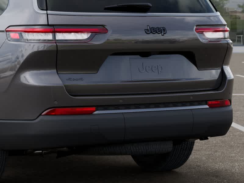 Thumbnail: 2026 Jeep Grand Cherokee L - 13