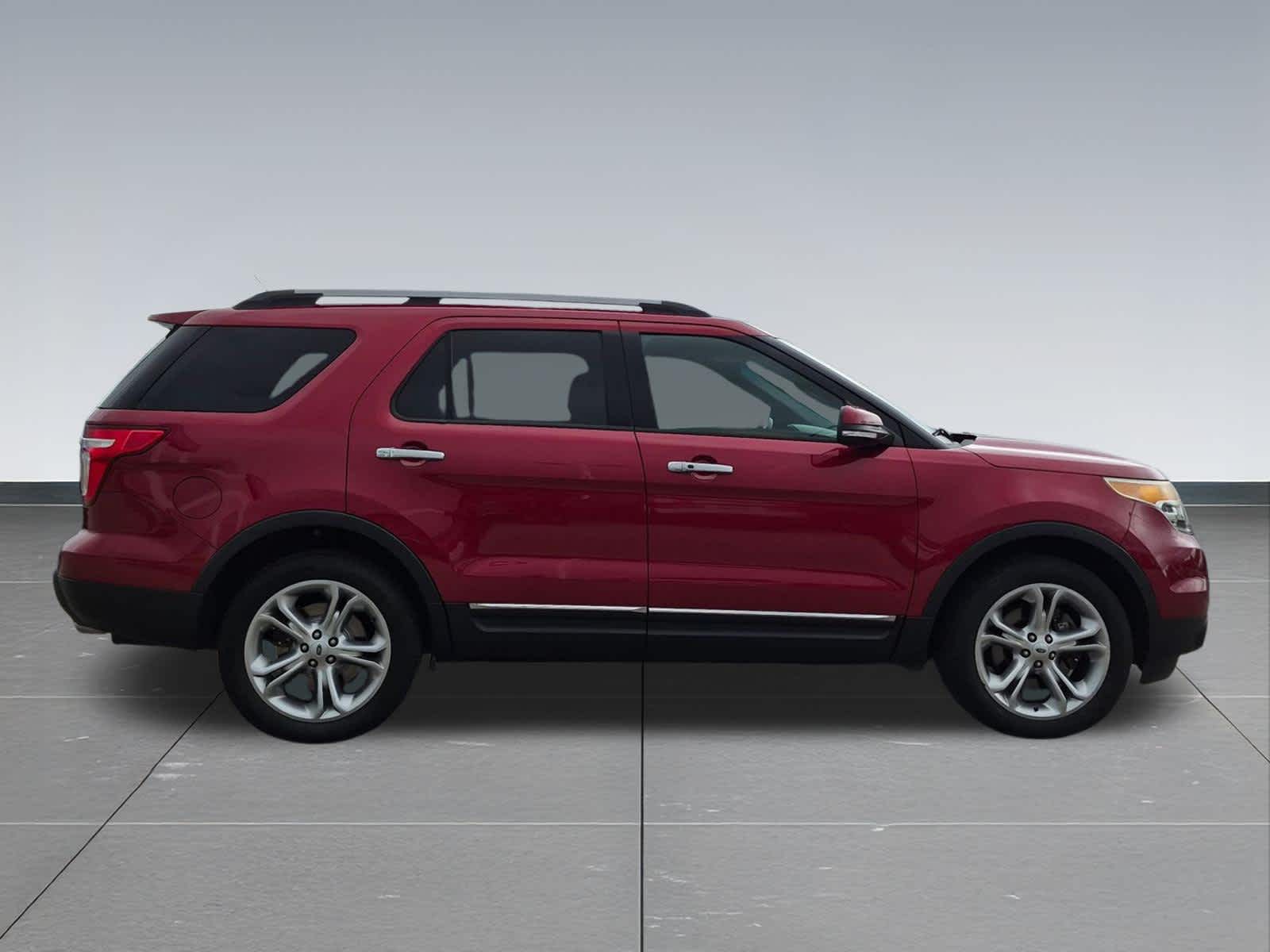 Thumbnail: 2015 Ford Explorer - 8