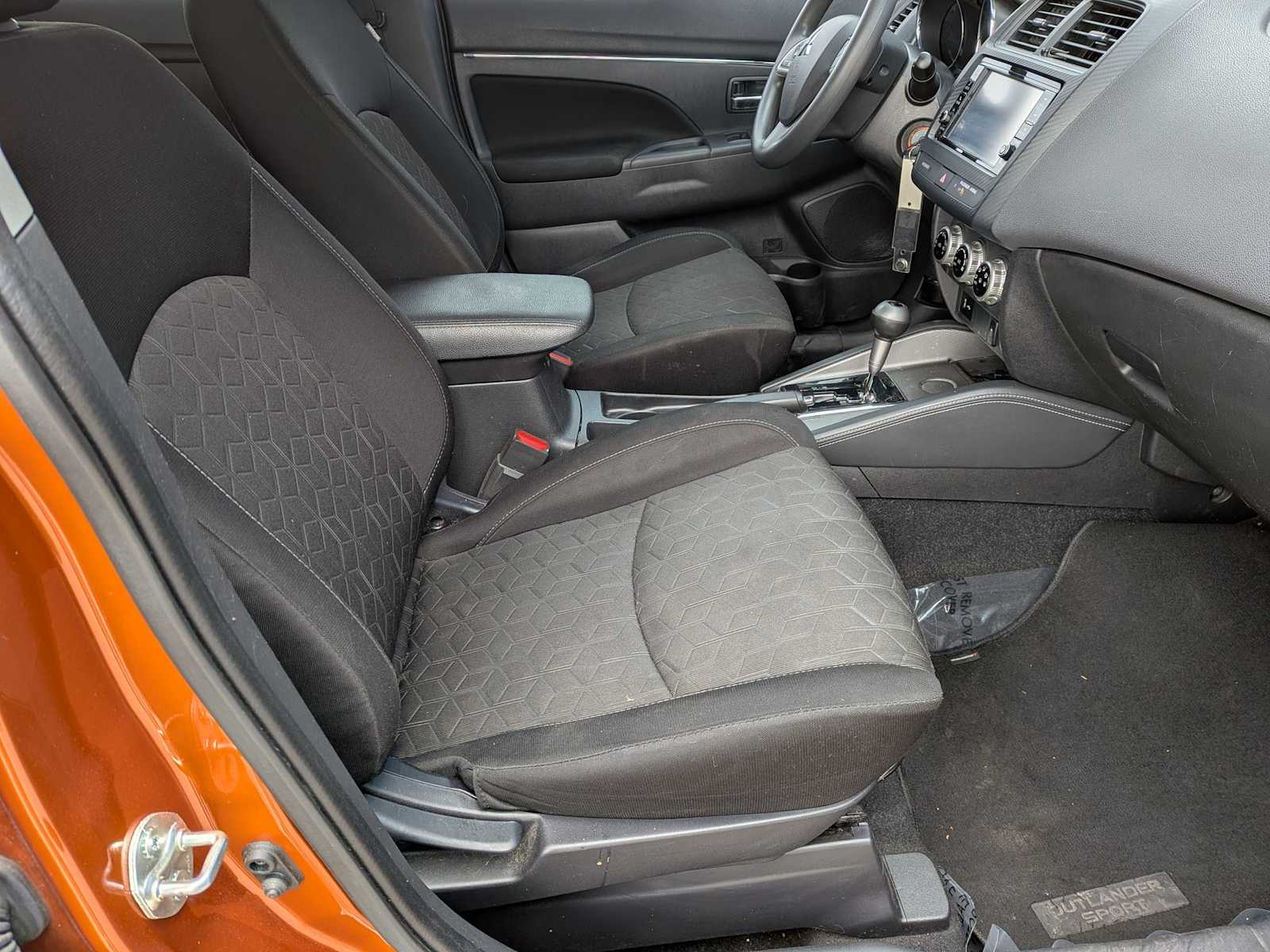 Thumbnail: 2021 Mitsubishi Outlander Sport - 19