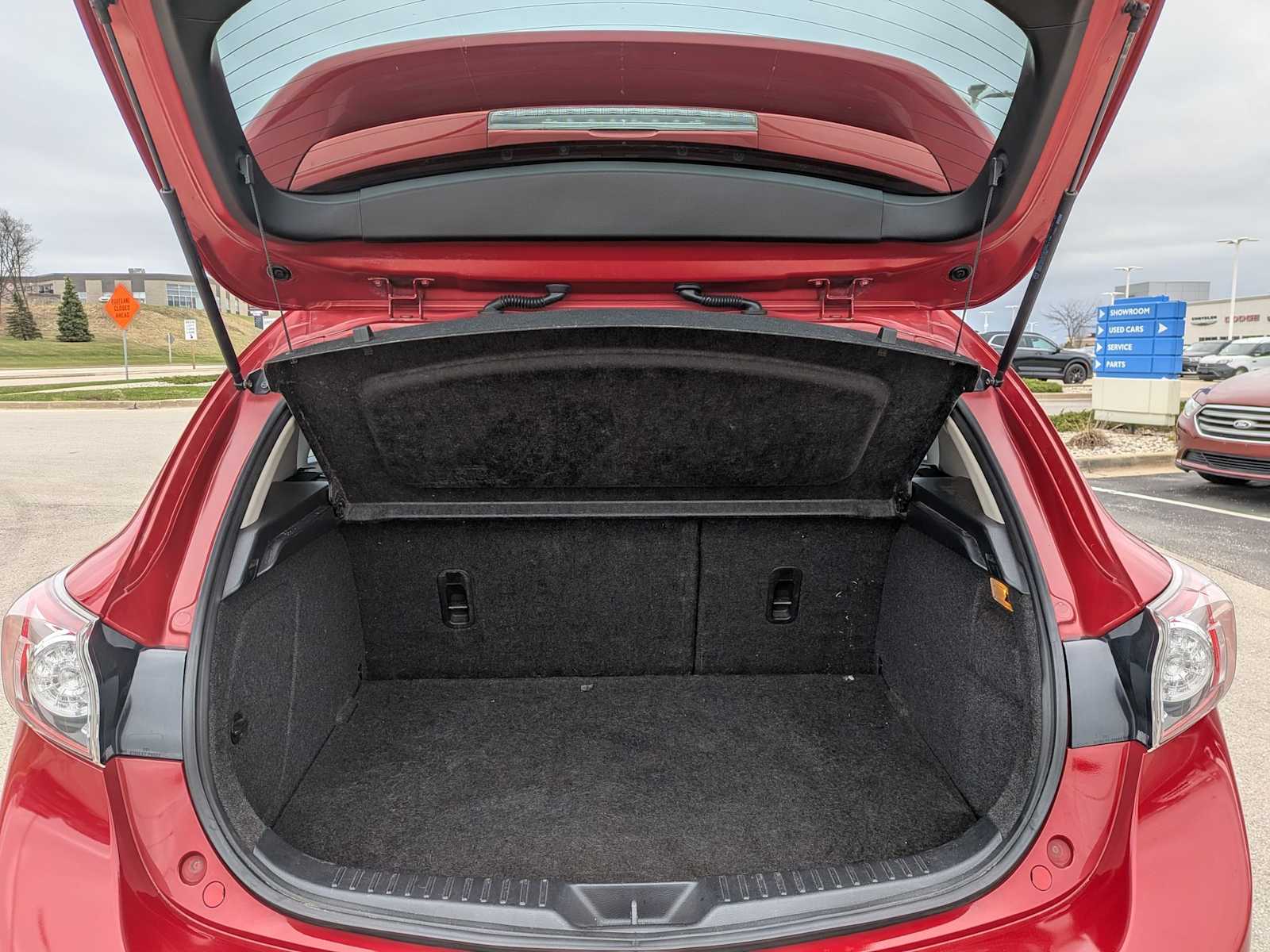 Thumbnail: 2012 Mazda Mazda3 - 31