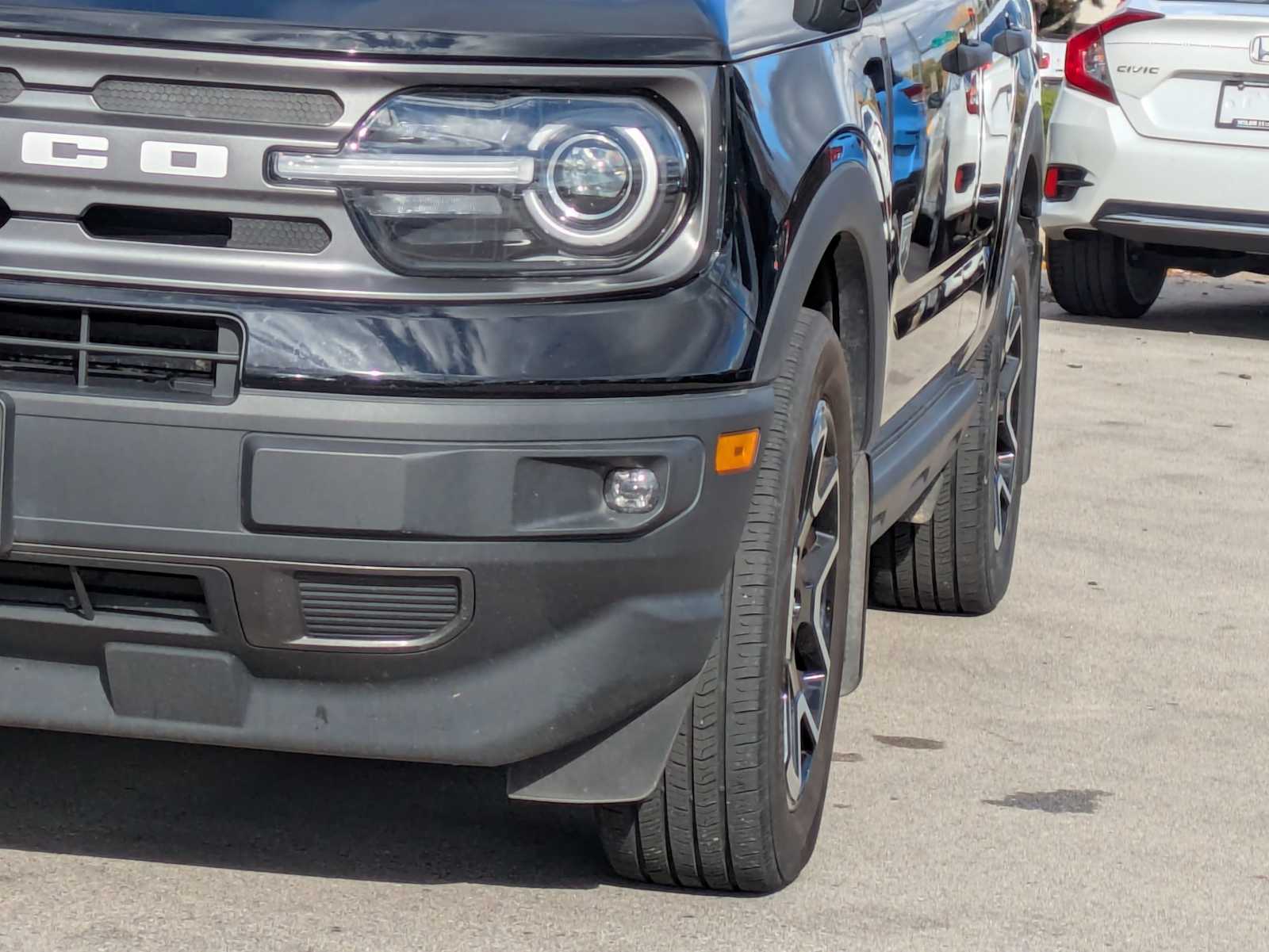 Thumbnail: 2021 Ford Bronco Sport - 10