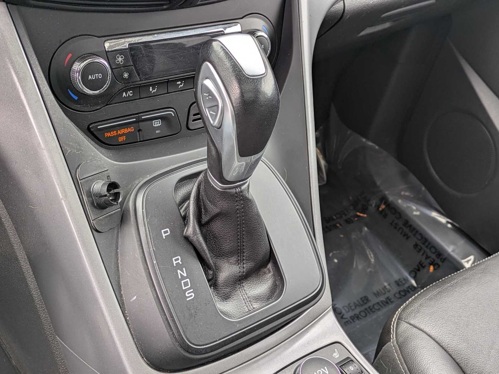 Thumbnail: 2015 Ford Escape - 29