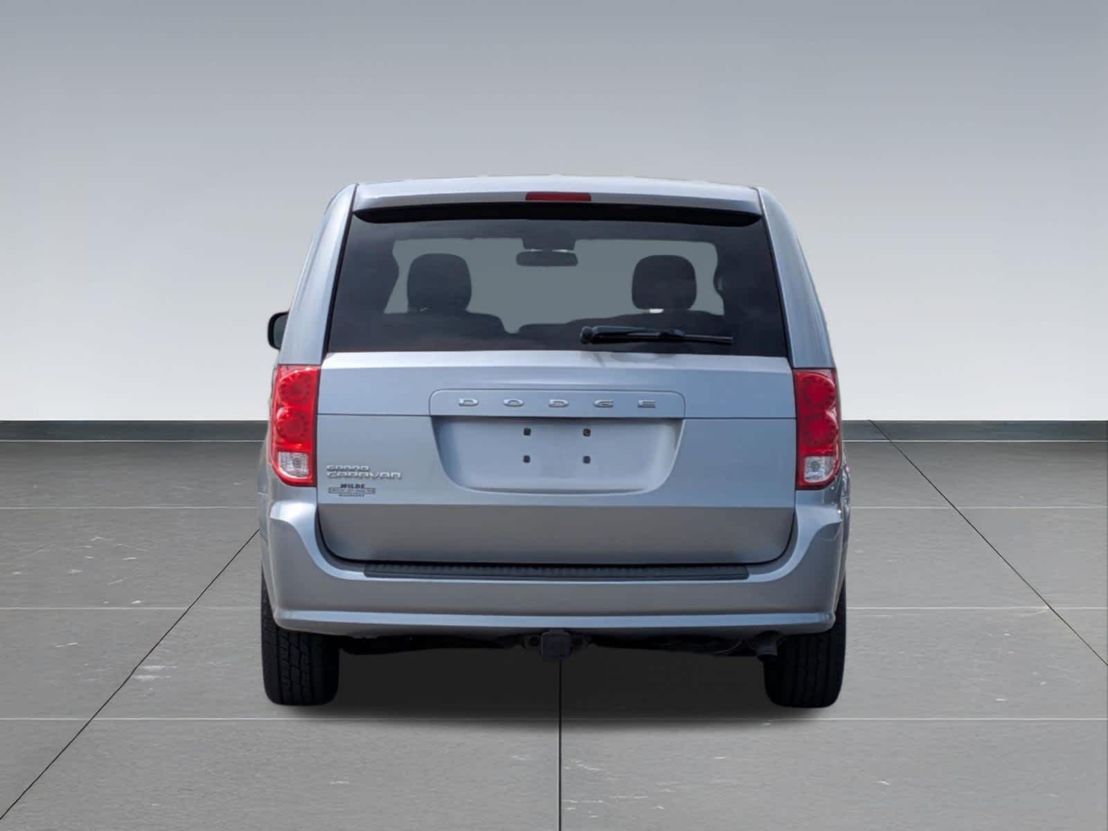 Thumbnail: 2016 Dodge Grand Caravan - 4
