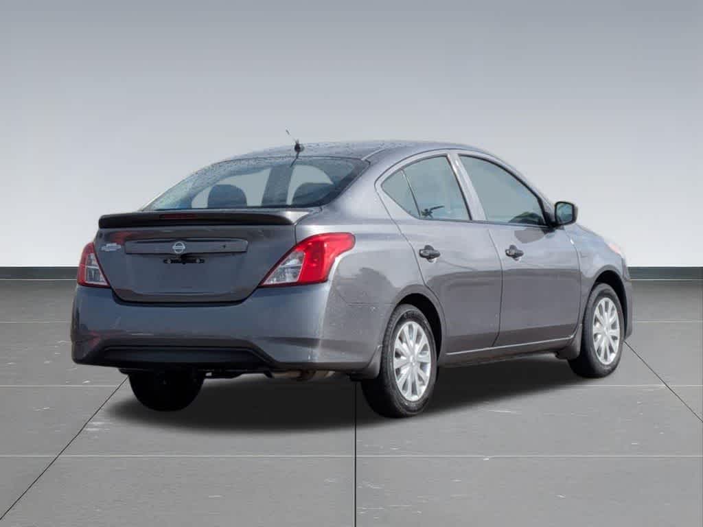 Thumbnail: 2017 Nissan Versa - 7
