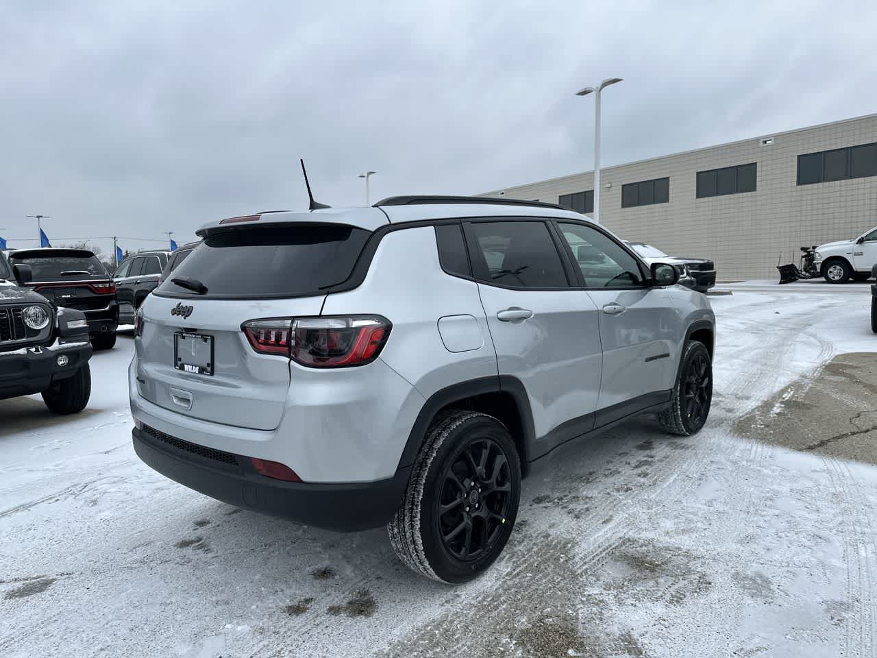 Thumbnail: 2025 Jeep Compass - 5