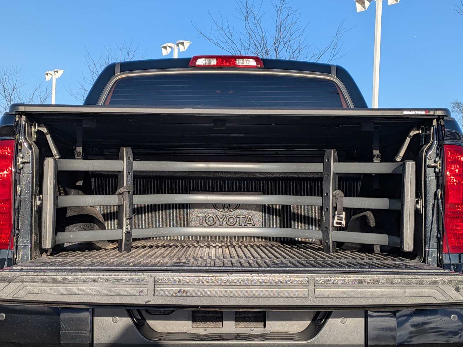 Thumbnail: 2014 Toyota Tundra - 33