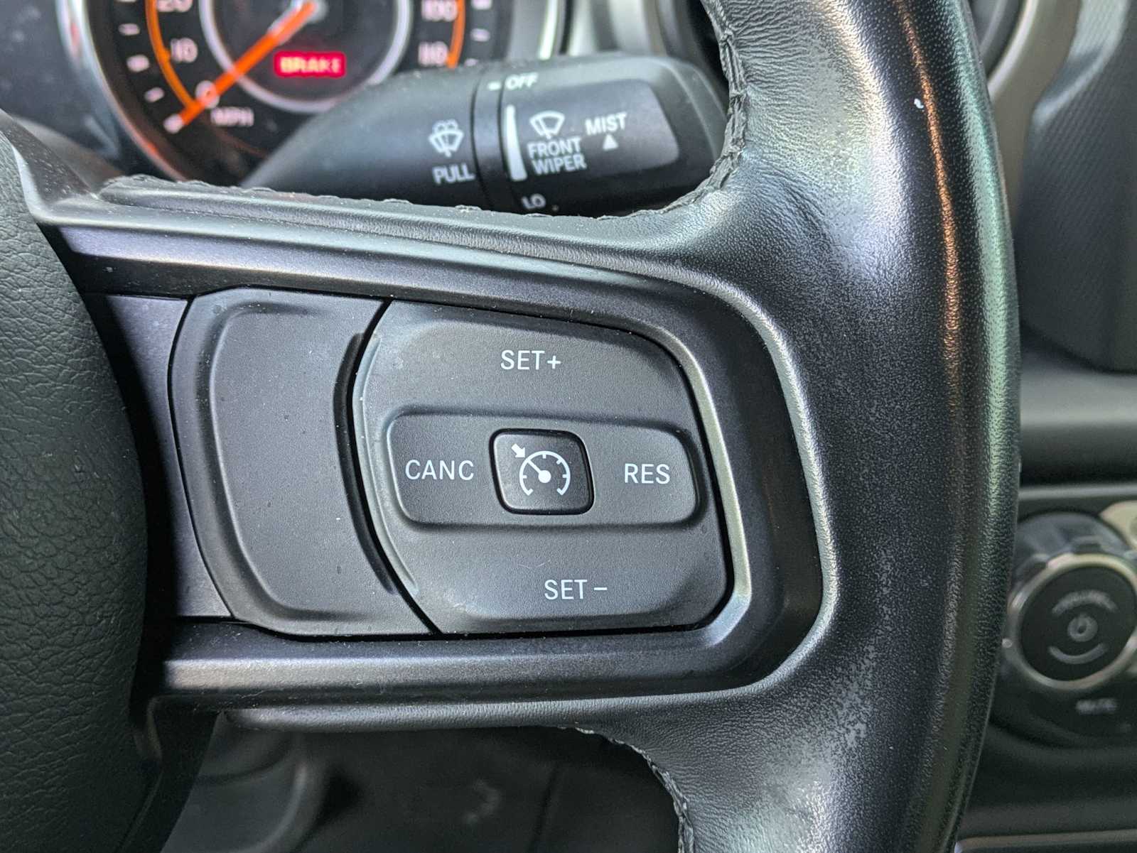 Thumbnail: 2022 Jeep Gladiator - 21