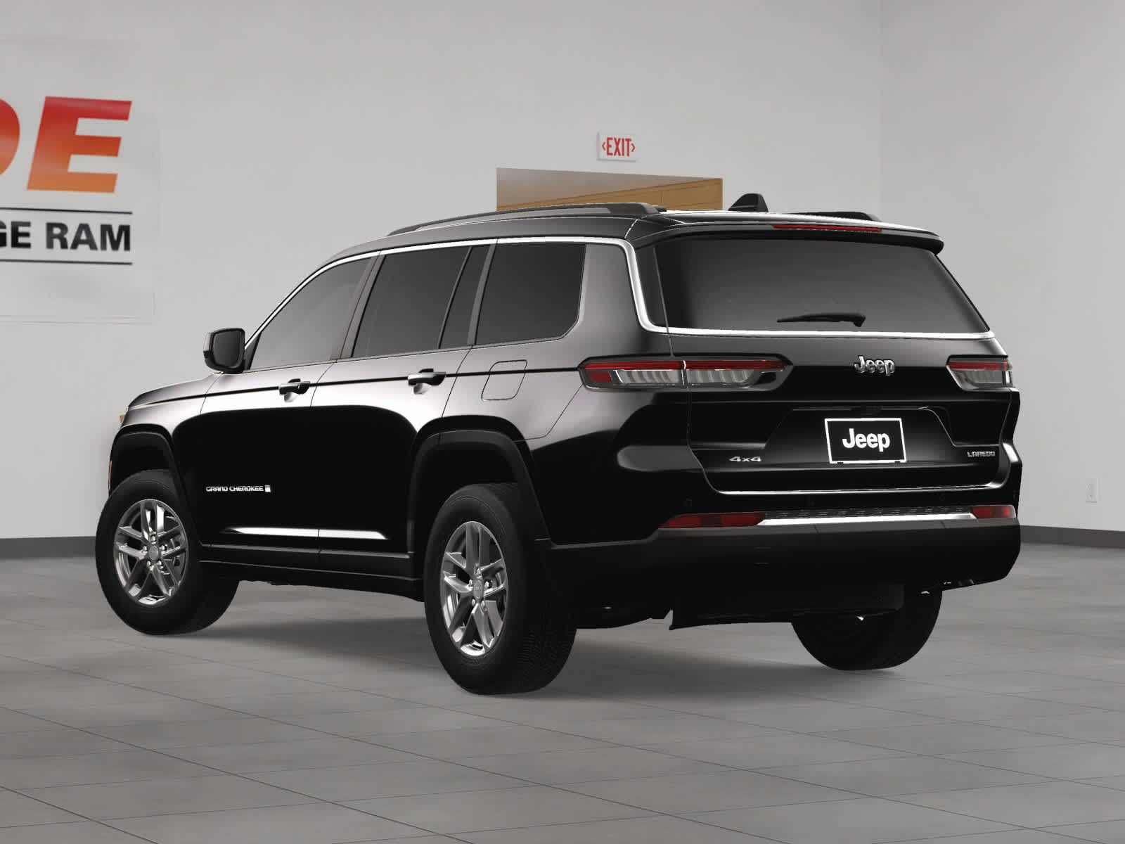 2025 Jeep Grand Cherokee Laredo photo 3