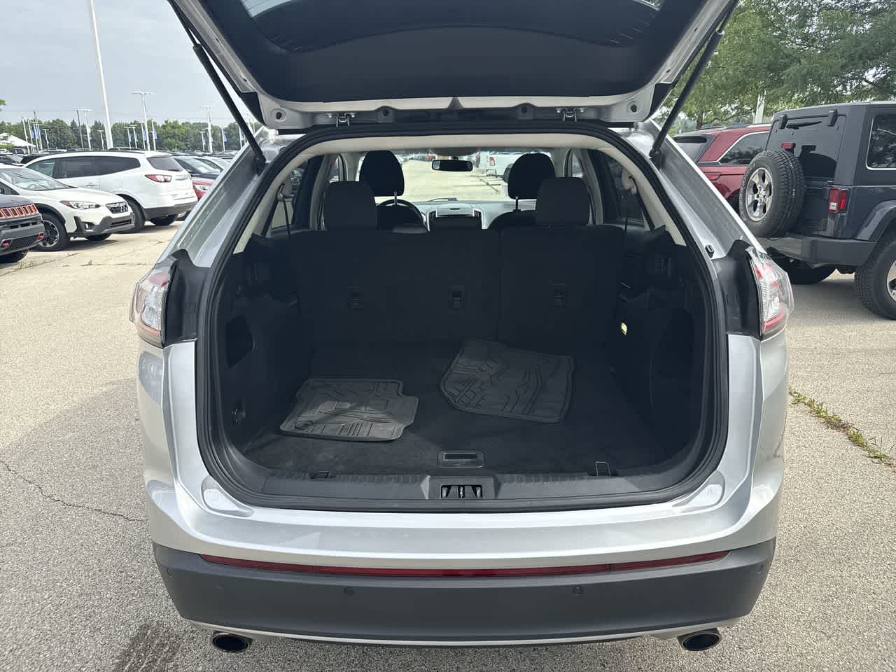 Thumbnail: 2015 Ford Edge - 14