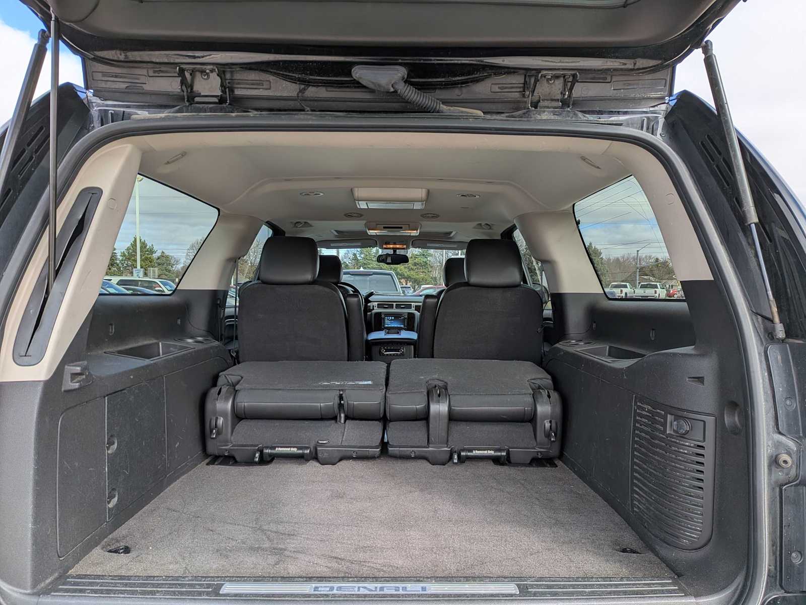 Thumbnail: 2014 GMC Yukon XL - 30