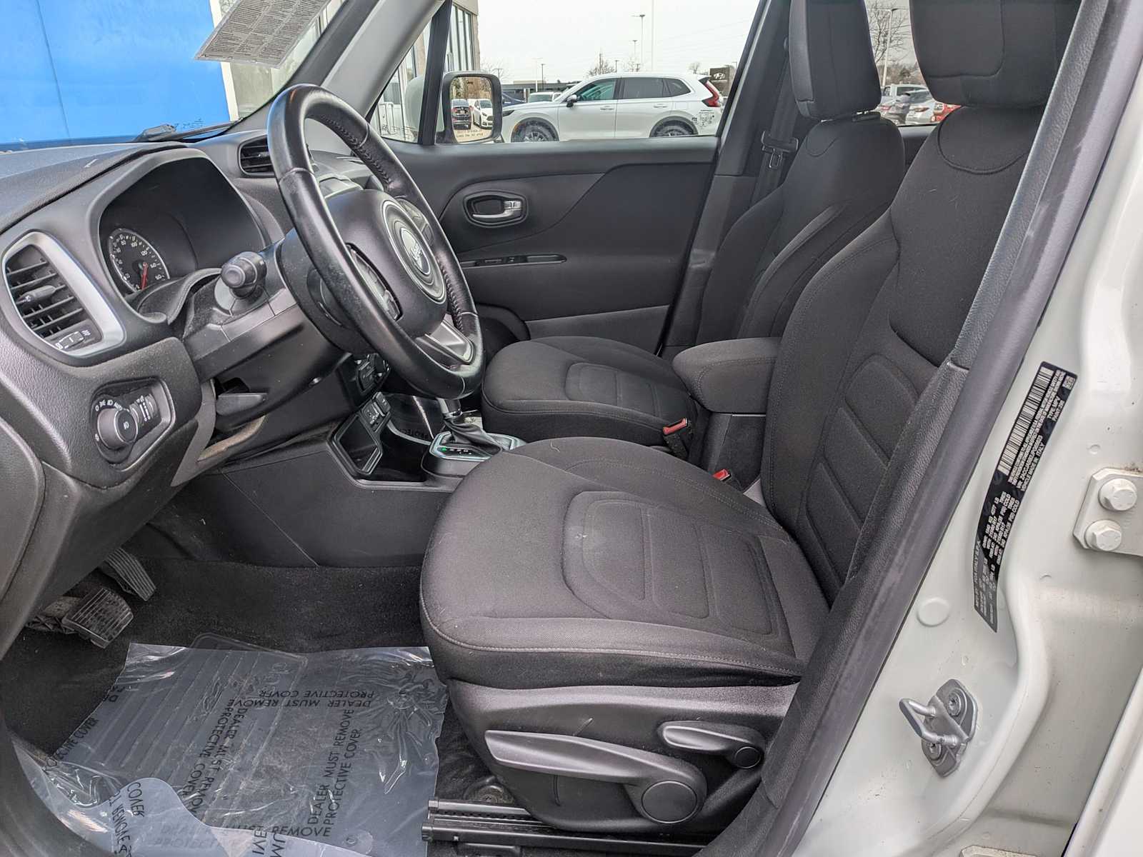 Thumbnail: 2018 Jeep Renegade - 15