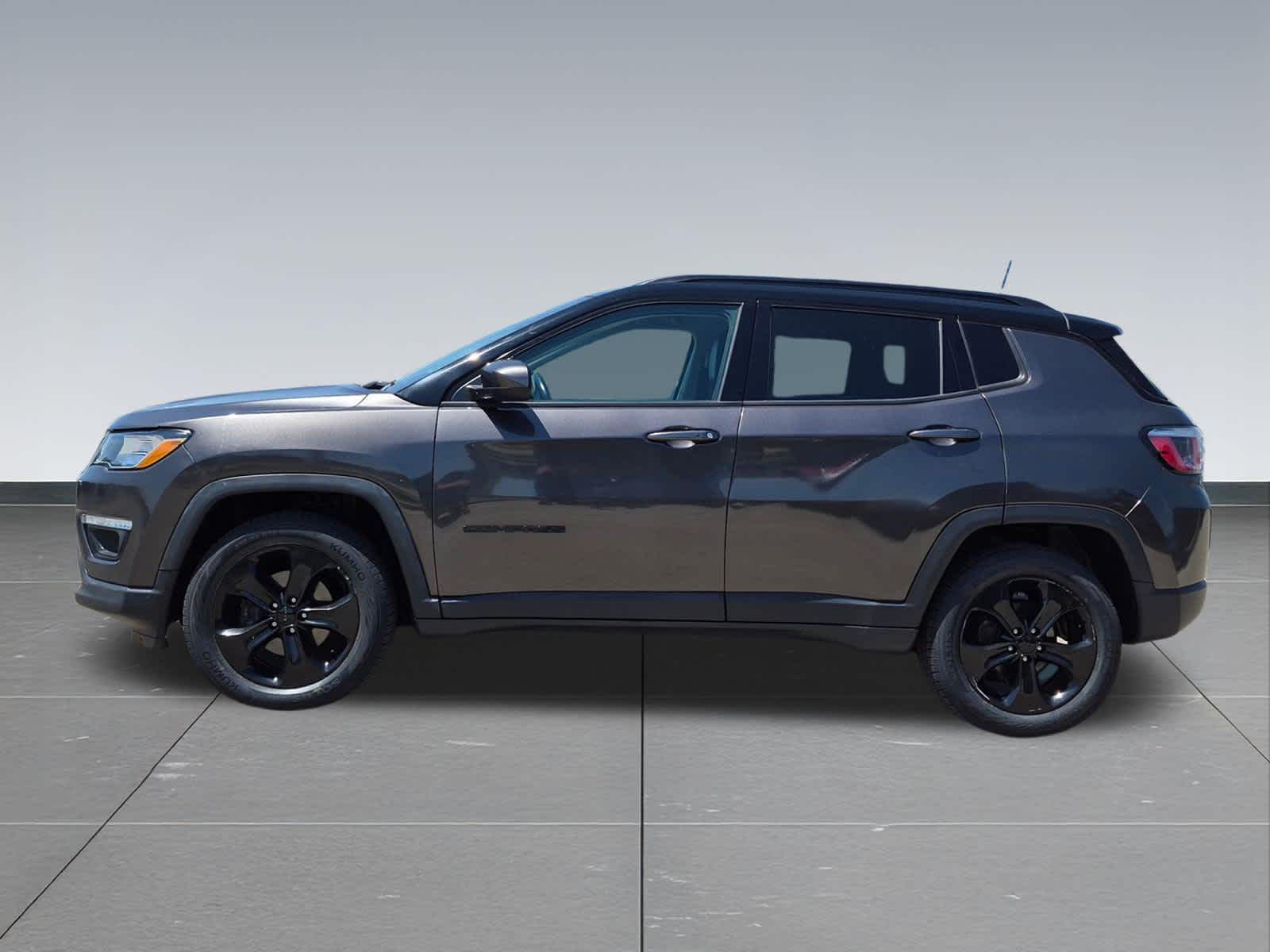 Thumbnail: 2019 Jeep Compass - 3