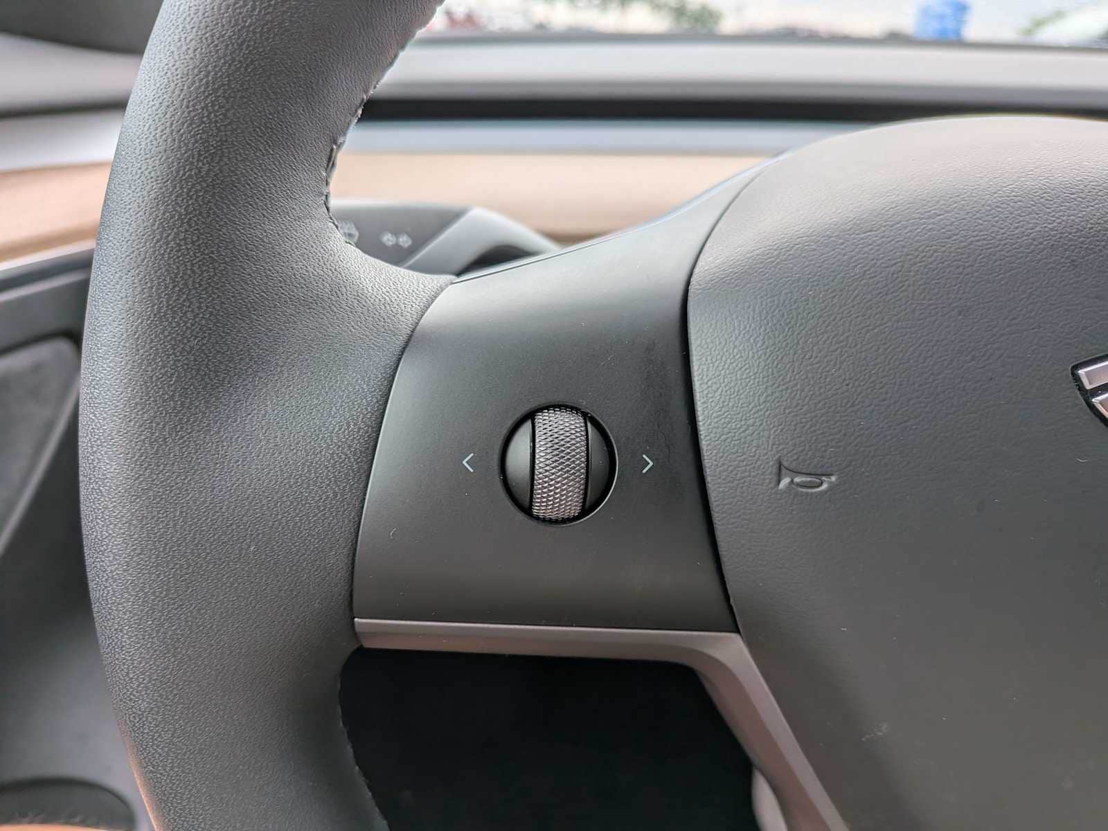 Thumbnail: 2023 Tesla Model 3 - 24