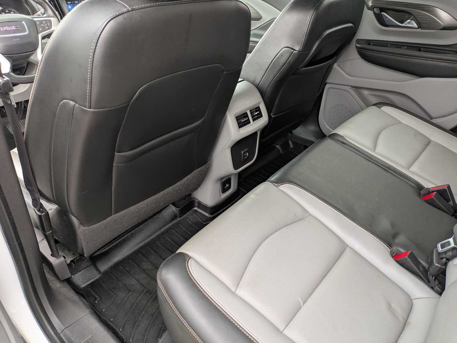 Thumbnail: 2019 GMC Terrain - 17