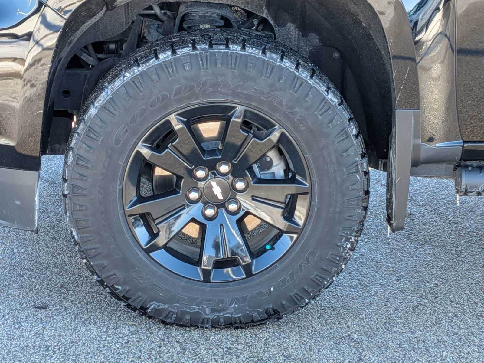 Thumbnail: 2021 Chevrolet Colorado - 12