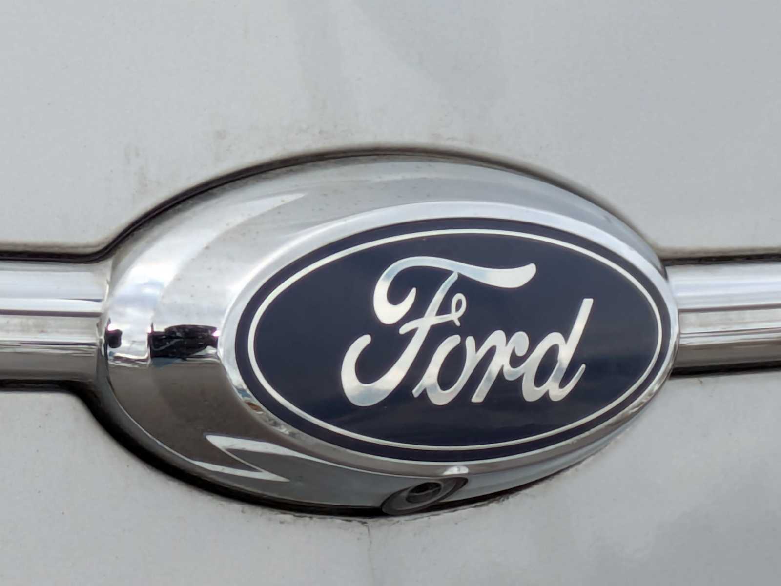 Thumbnail: 2017 Ford Taurus - 11