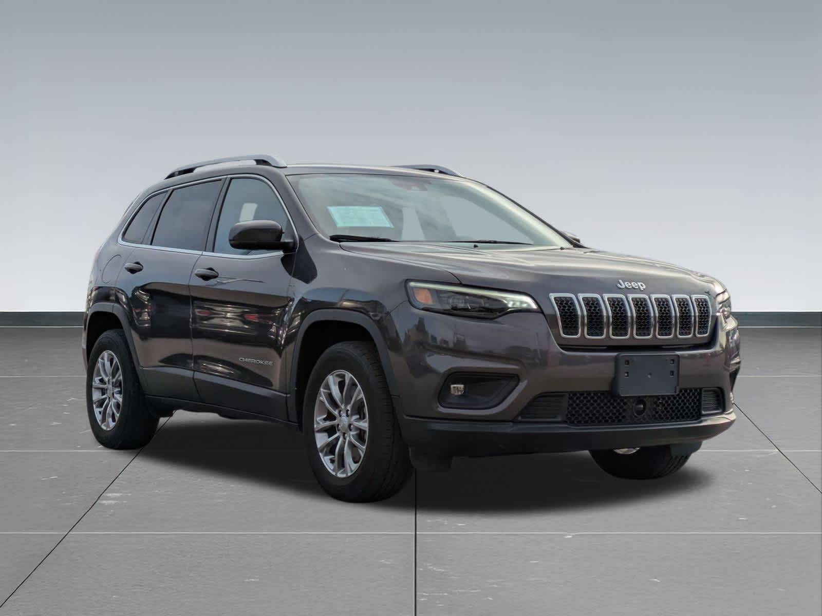 Thumbnail: 2021 Jeep Cherokee - 8