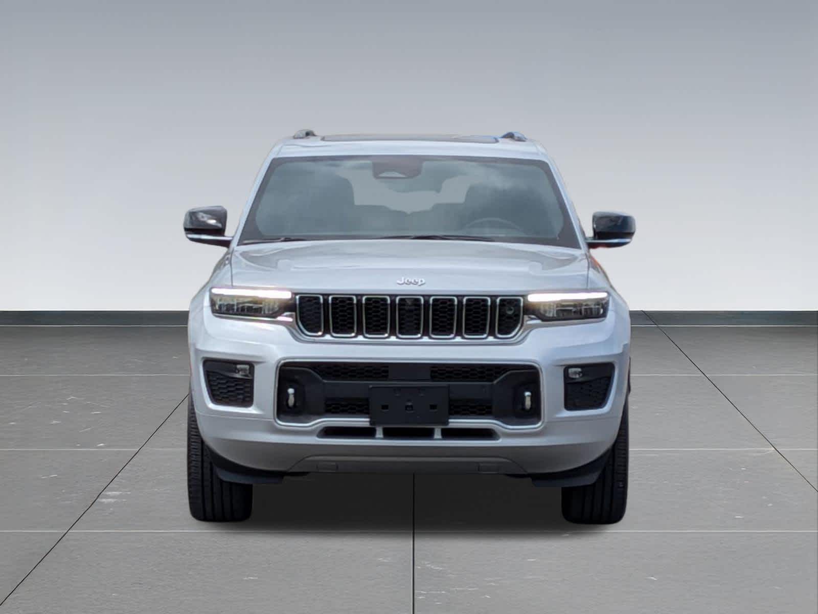 Thumbnail: 2023 Jeep Grand Cherokee - 9