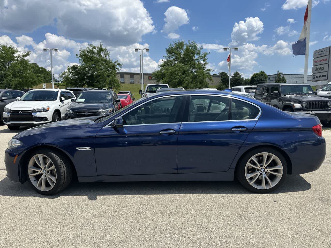 Thumbnail: 2015 BMW 5 Series - 2