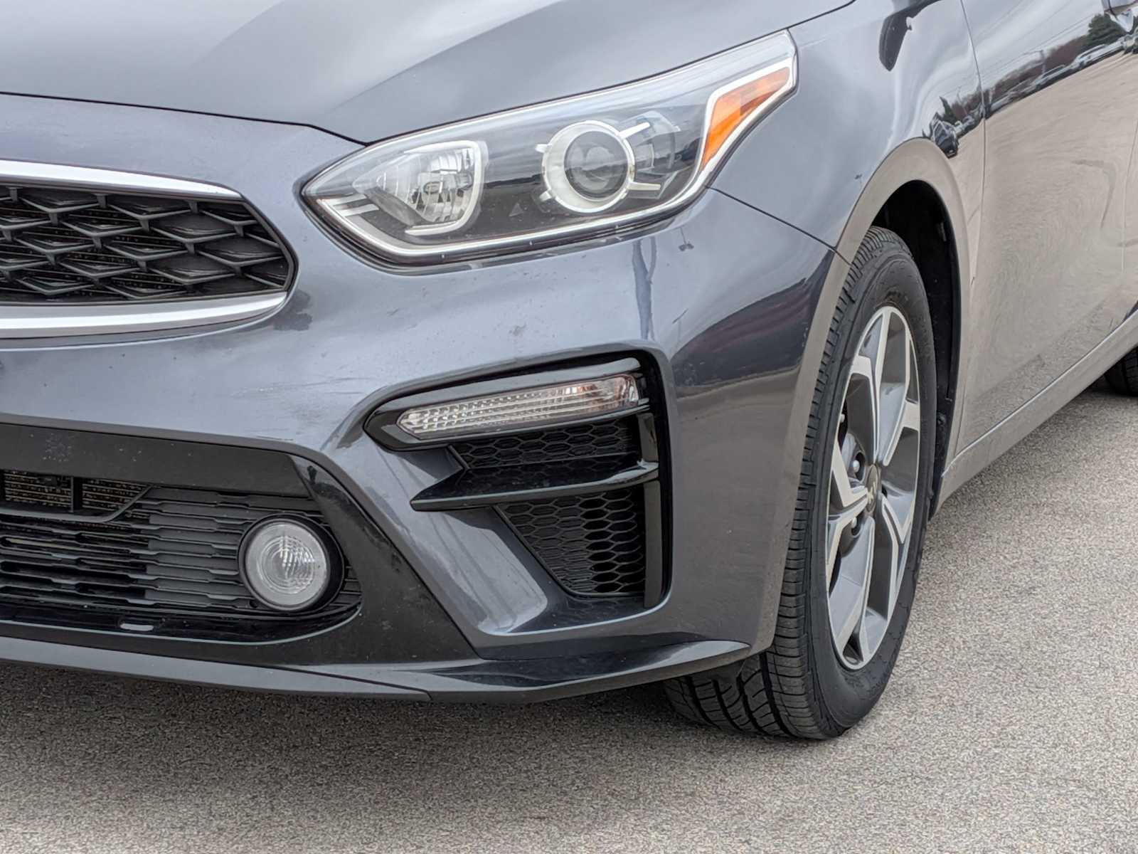 Thumbnail: 2020 Kia Forte - 10