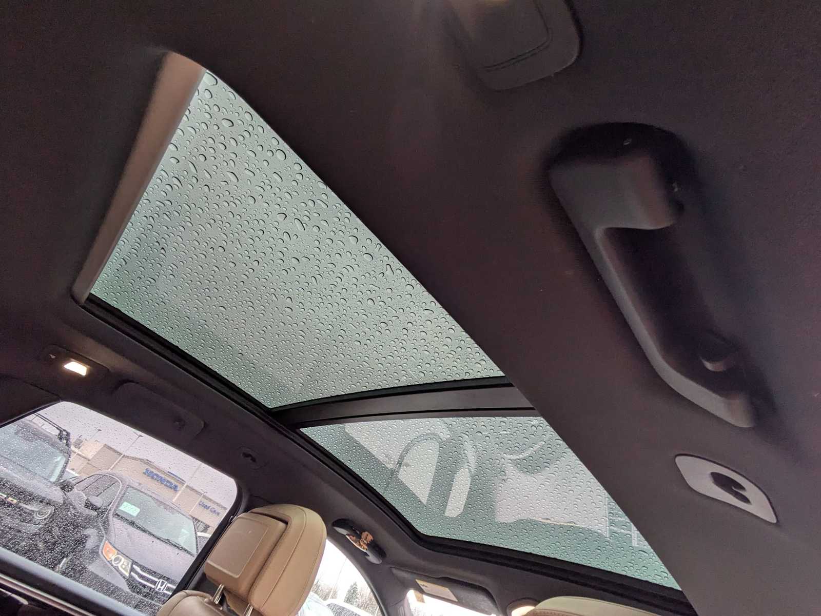 Thumbnail: 2021 Porsche Macan - 17