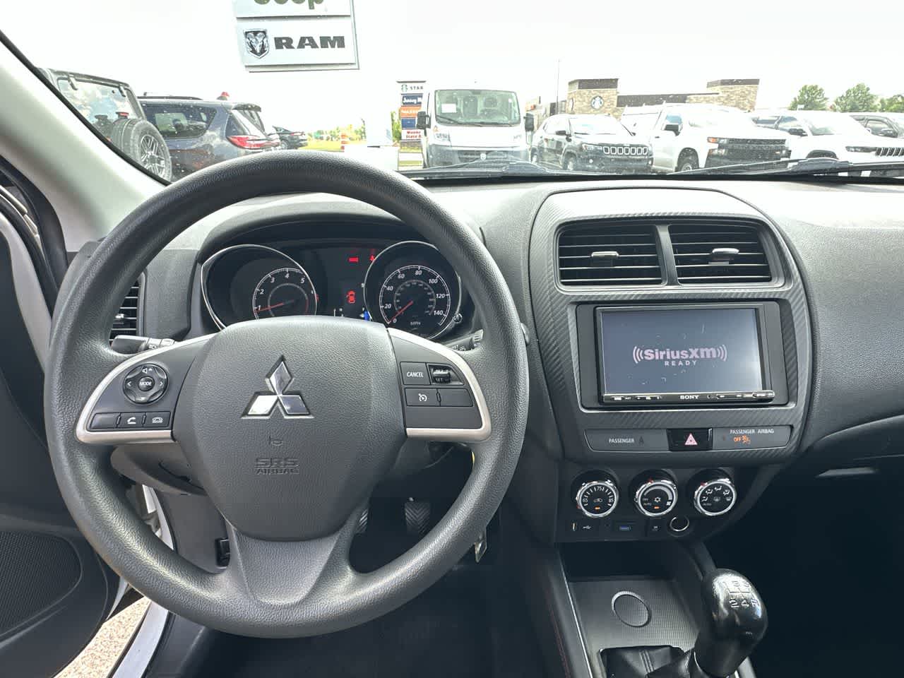 Thumbnail: 2018 Mitsubishi Outlander Sport - 17