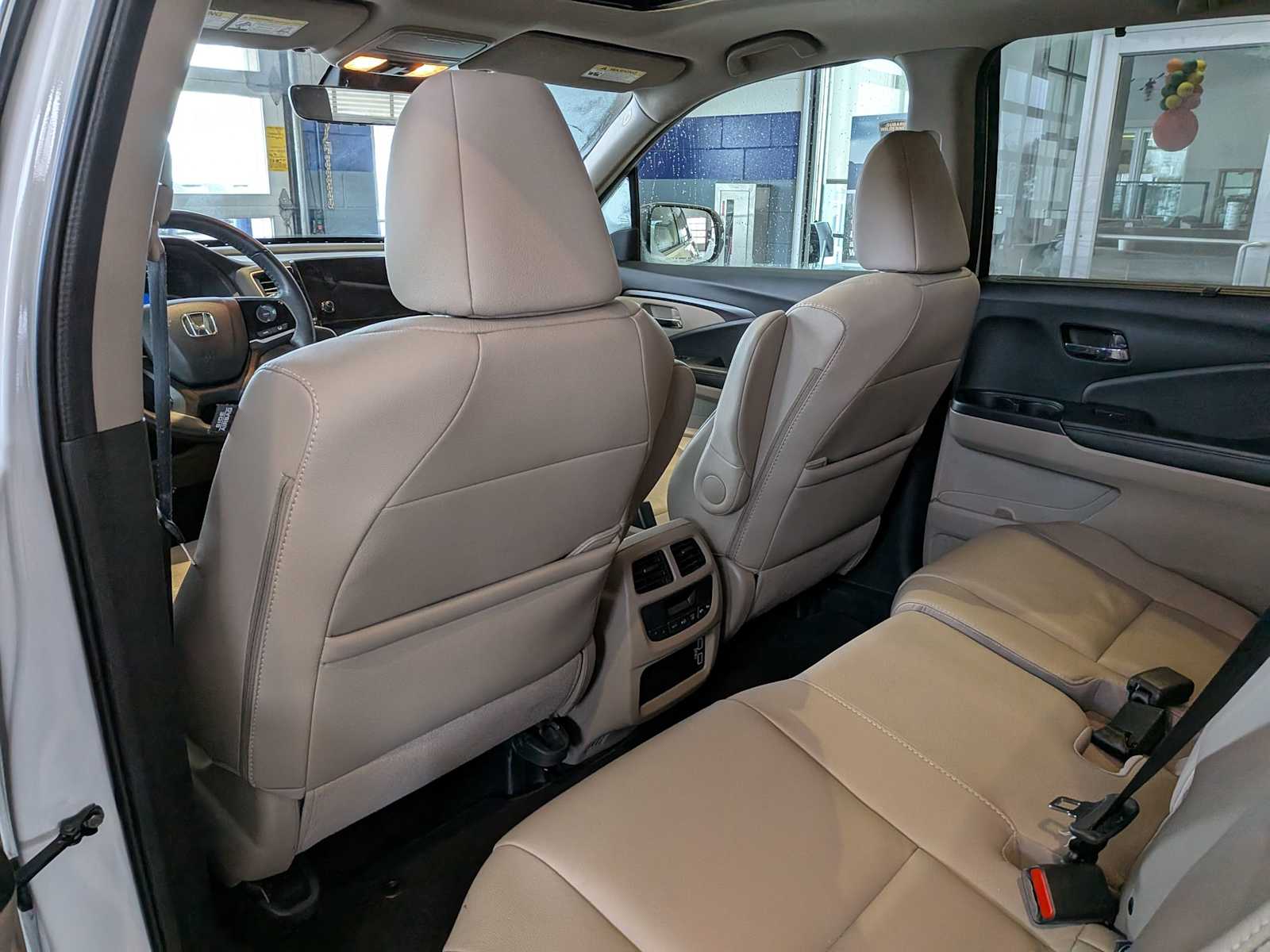 Thumbnail: 2022 Honda Pilot - 17