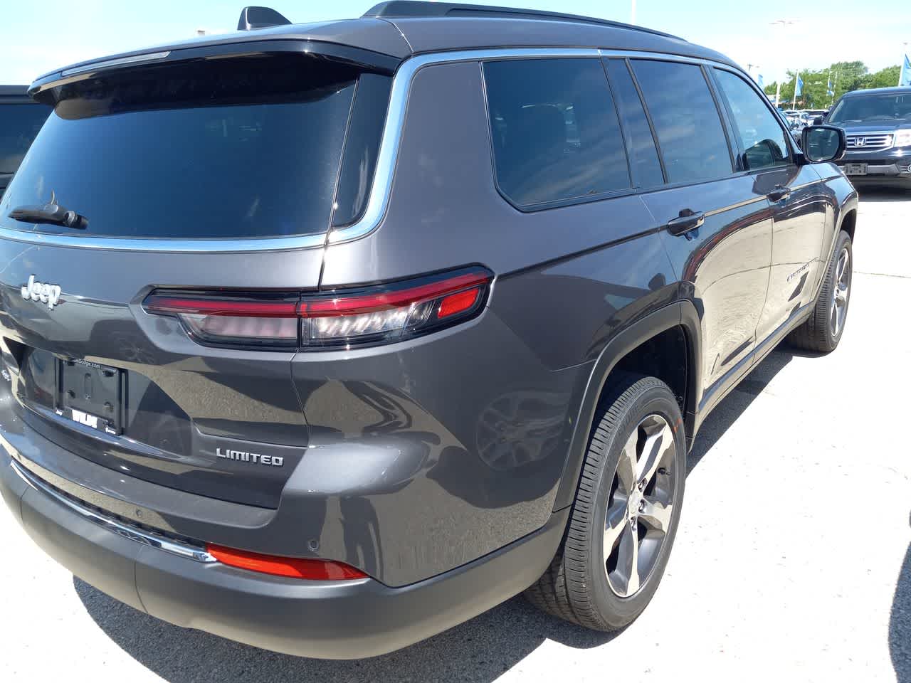 Thumbnail: 2025 Jeep Grand Cherokee L - 6