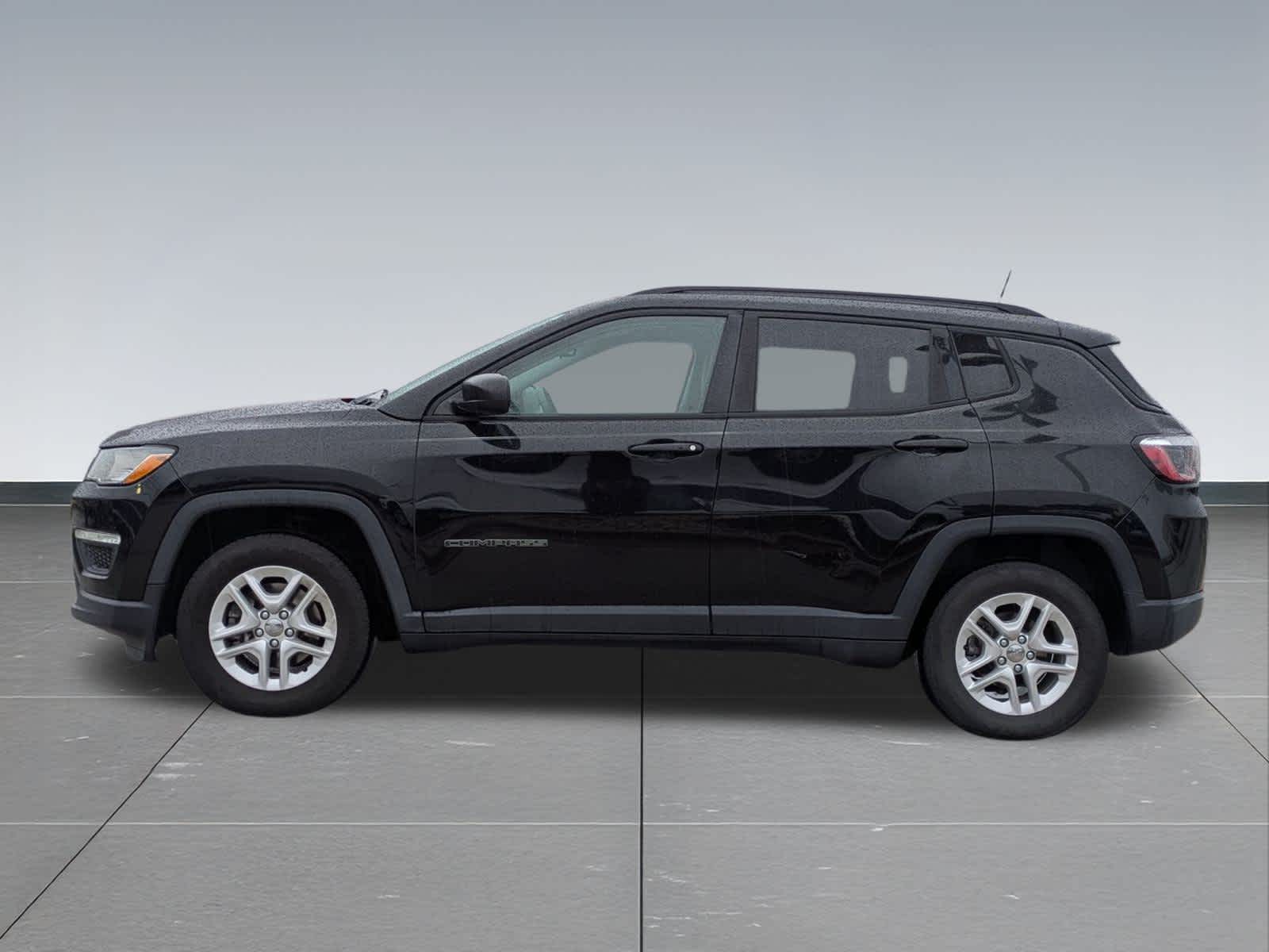 Thumbnail: 2018 Jeep Compass - 3