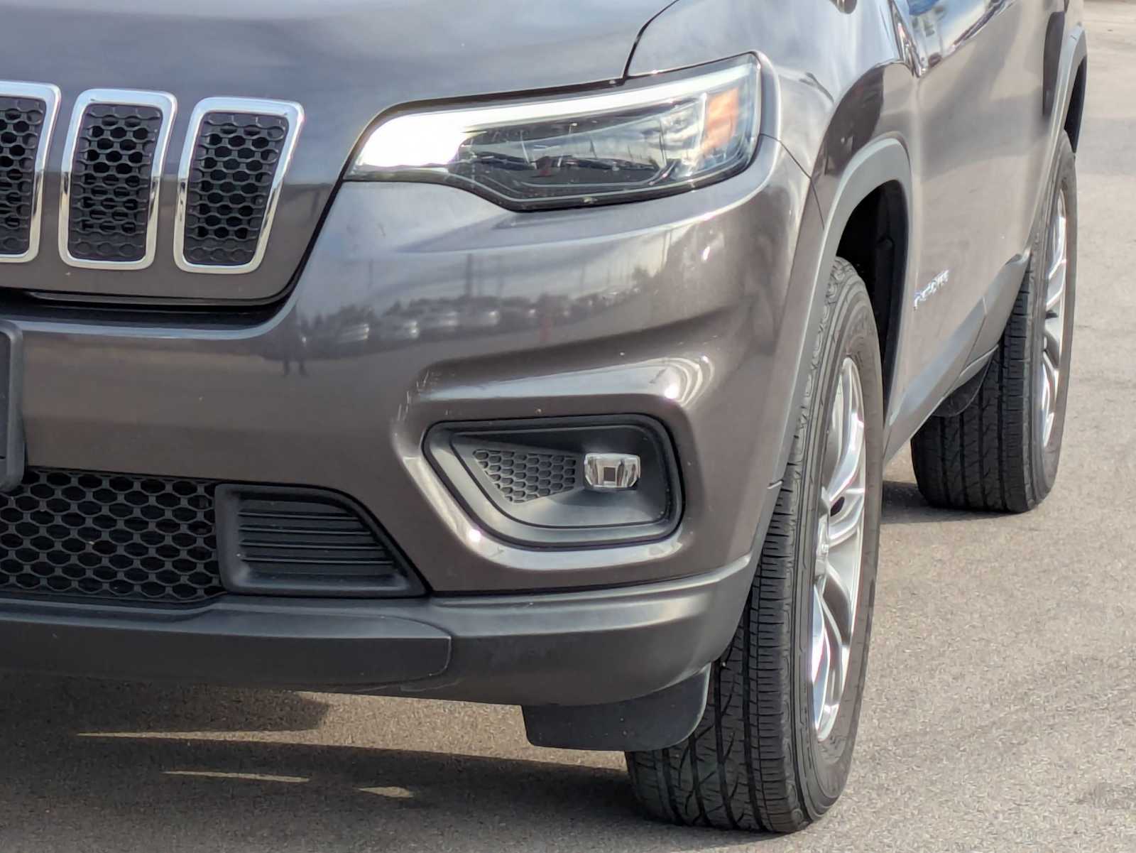 Thumbnail: 2021 Jeep Cherokee - 10