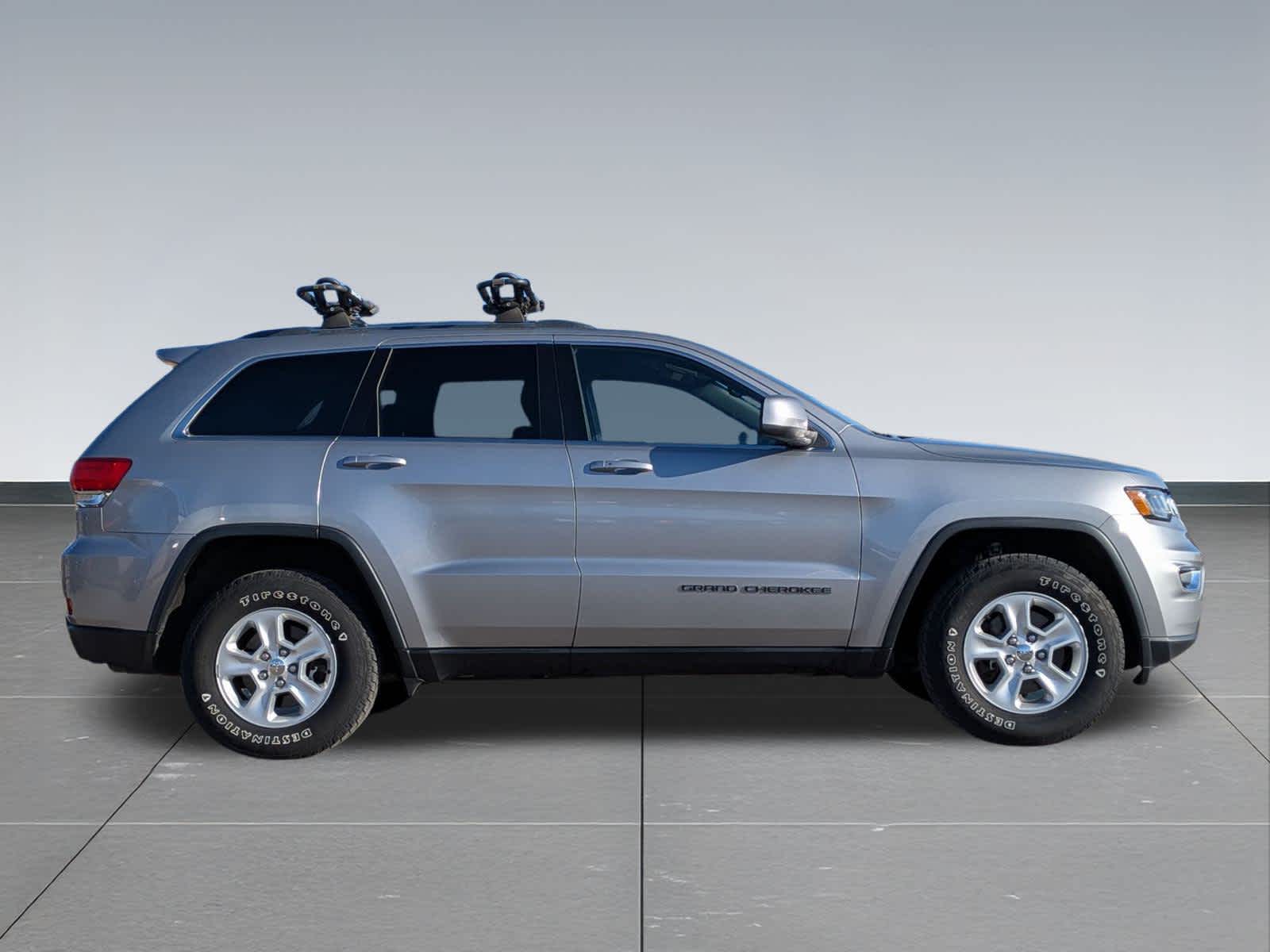 Thumbnail: 2017 Jeep Grand Cherokee - 7