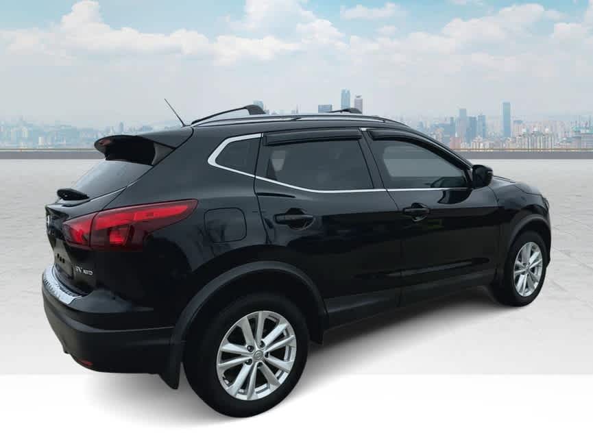 2017 Nissan Rogue Sport SV 8