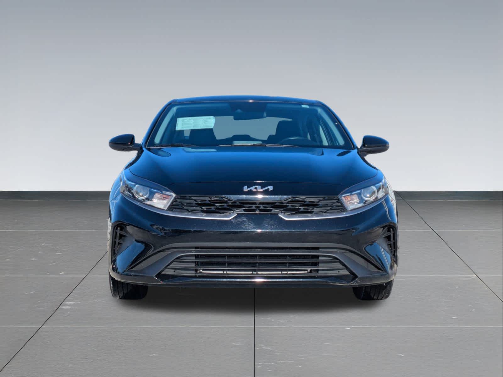 Thumbnail: 2024 Kia Forte - 9