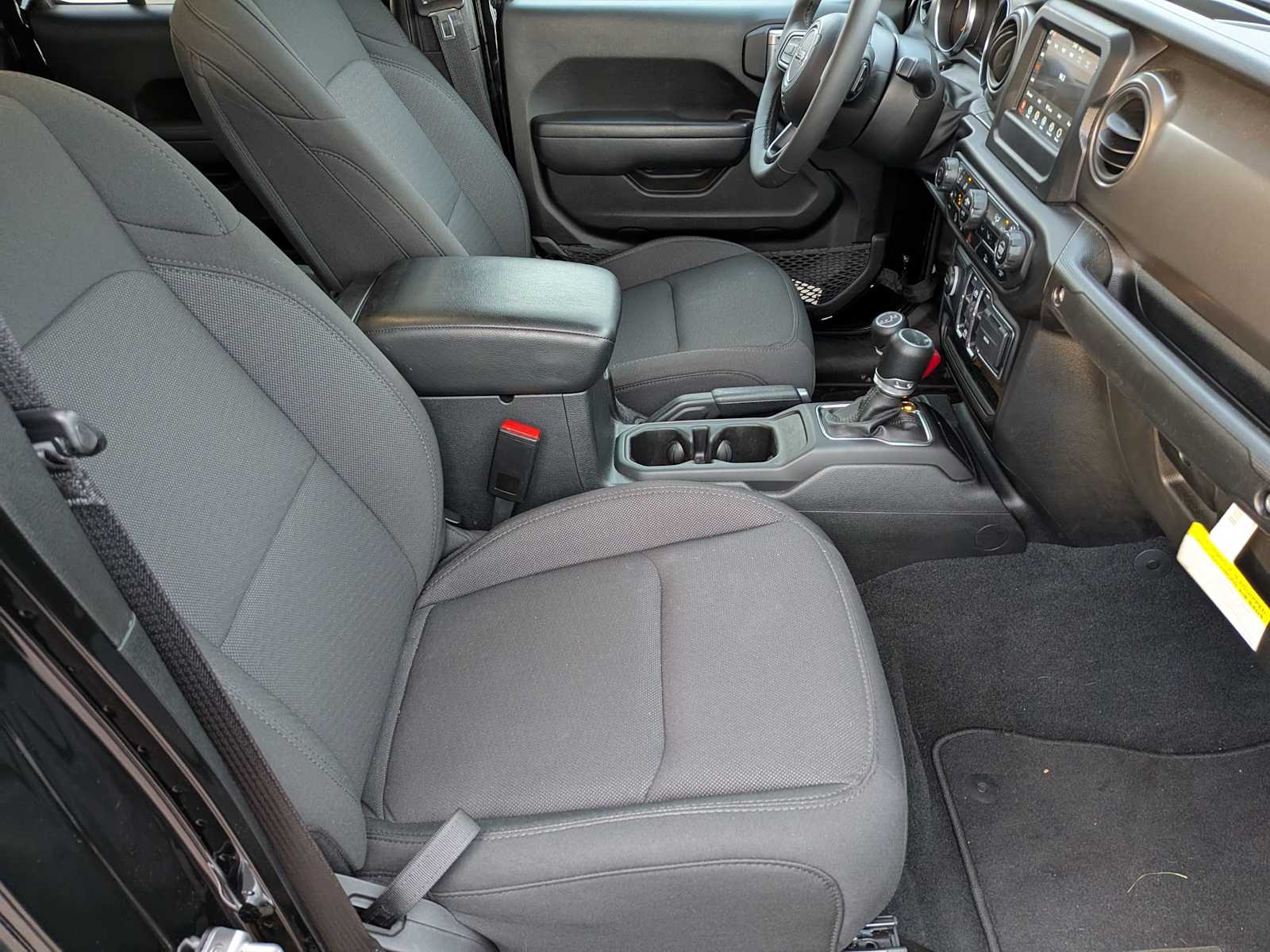 Thumbnail: 2023 Jeep Gladiator - 18