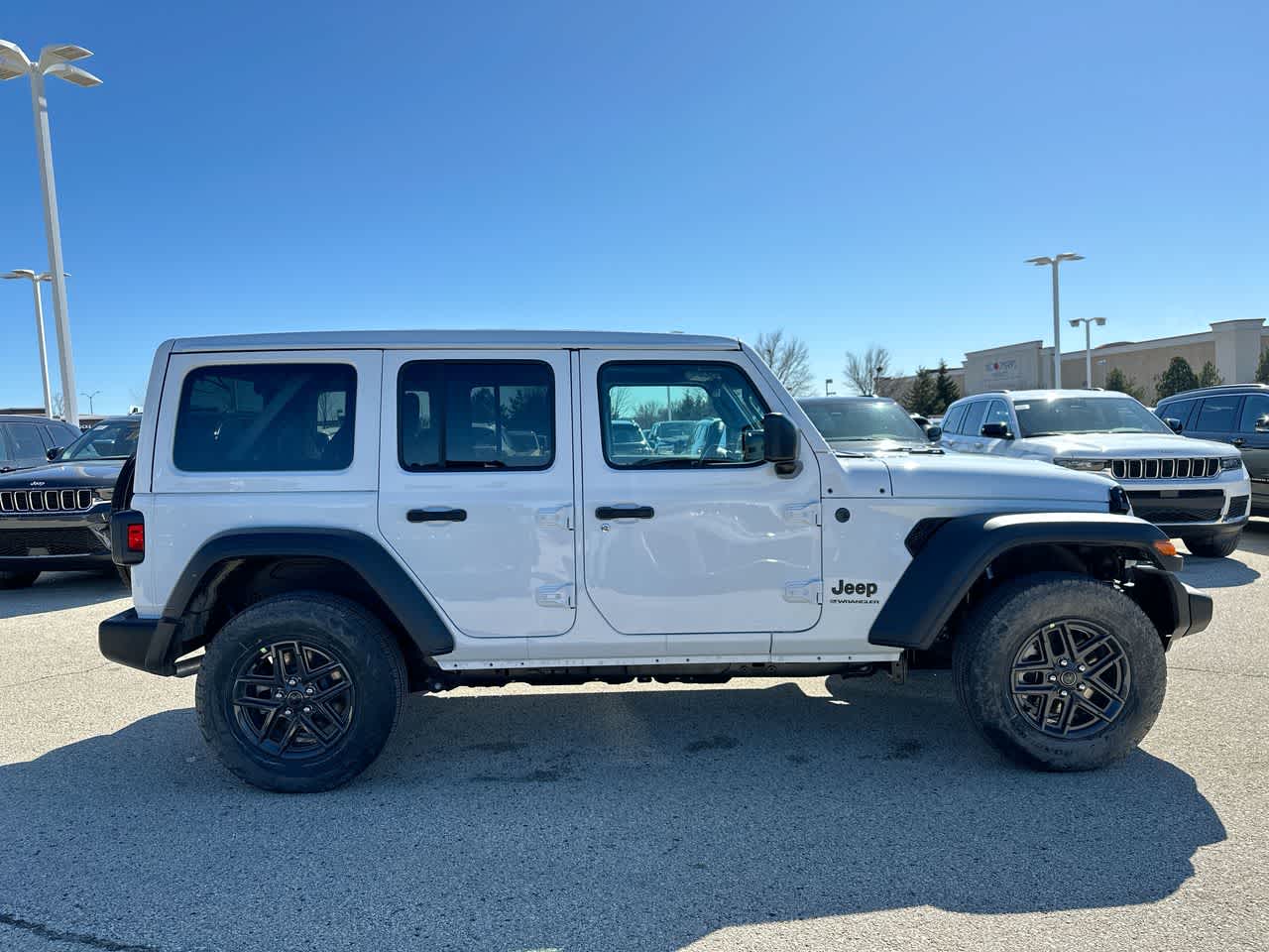 Thumbnail: 2025 Jeep Wrangler - 6