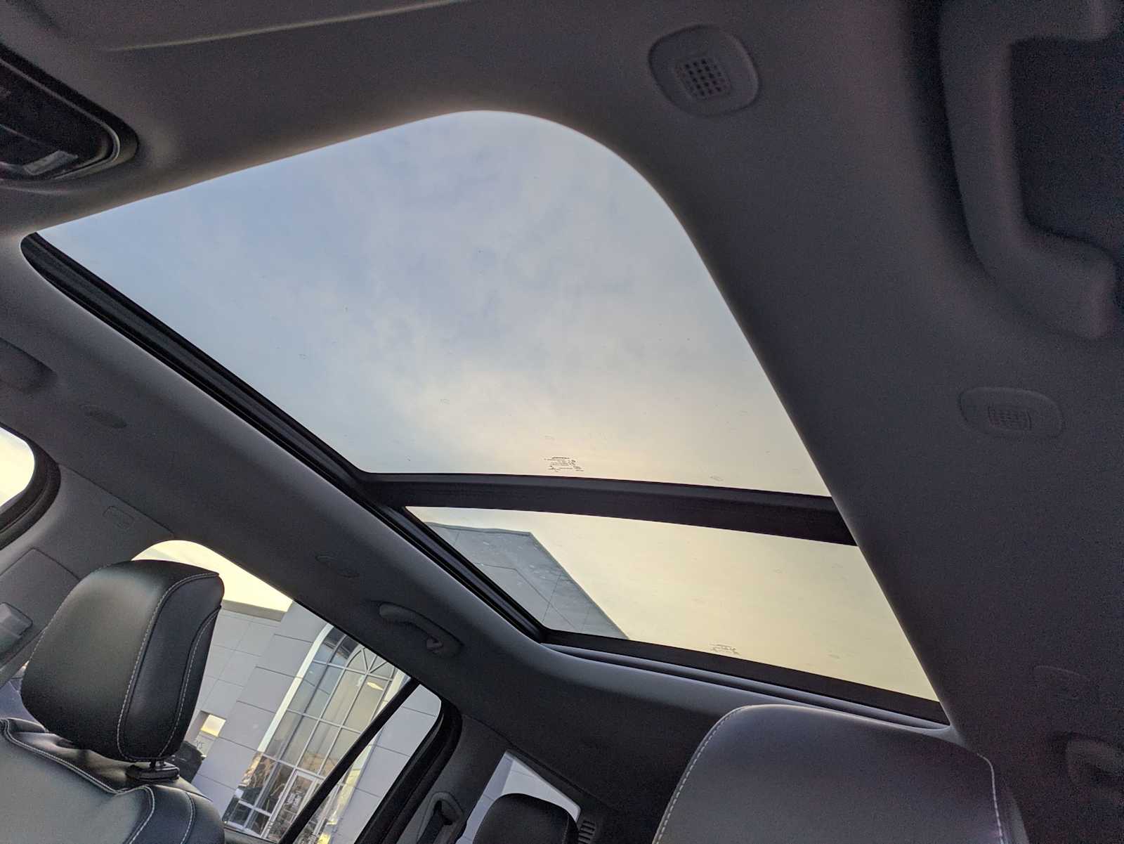 Thumbnail: 2021 Jeep Grand Cherokee L - 18