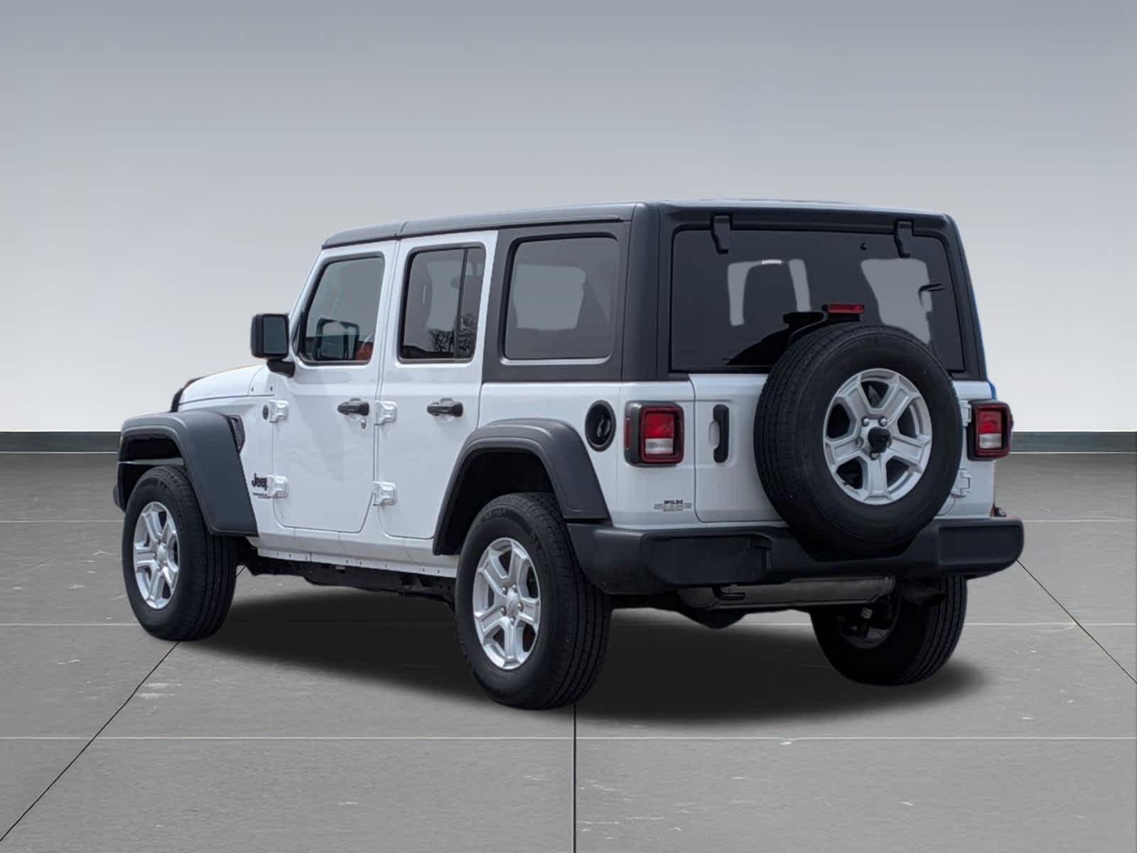 Thumbnail: 2022 Jeep Wrangler - 3