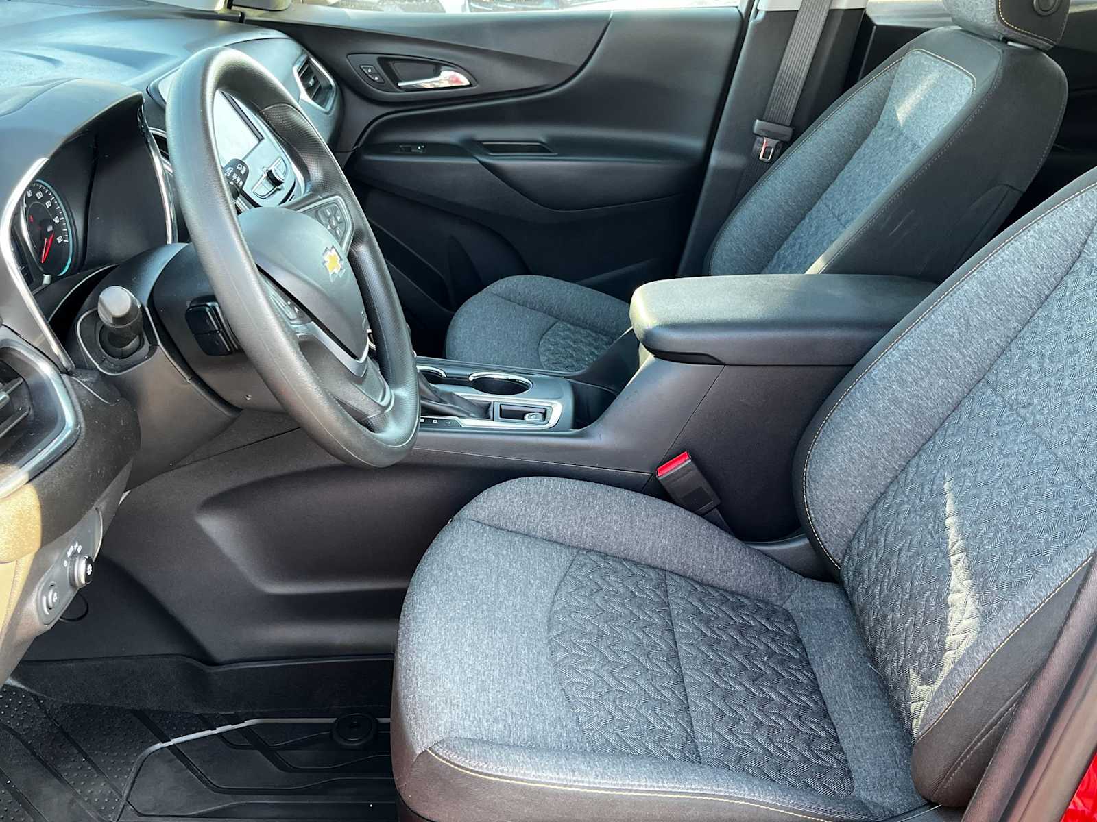 Thumbnail: 2023 Chevrolet Equinox - 15