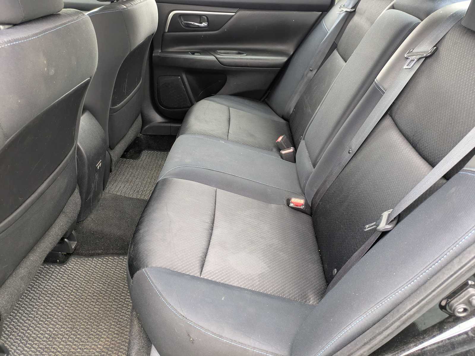 Thumbnail: 2018 Nissan Altima - 18