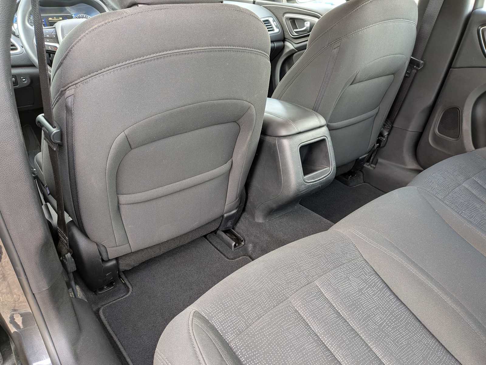 Thumbnail: 2016 Chrysler 200 - 16