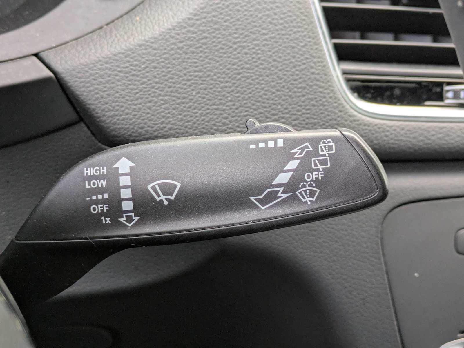 Thumbnail: 2016 Audi Q3 - 26