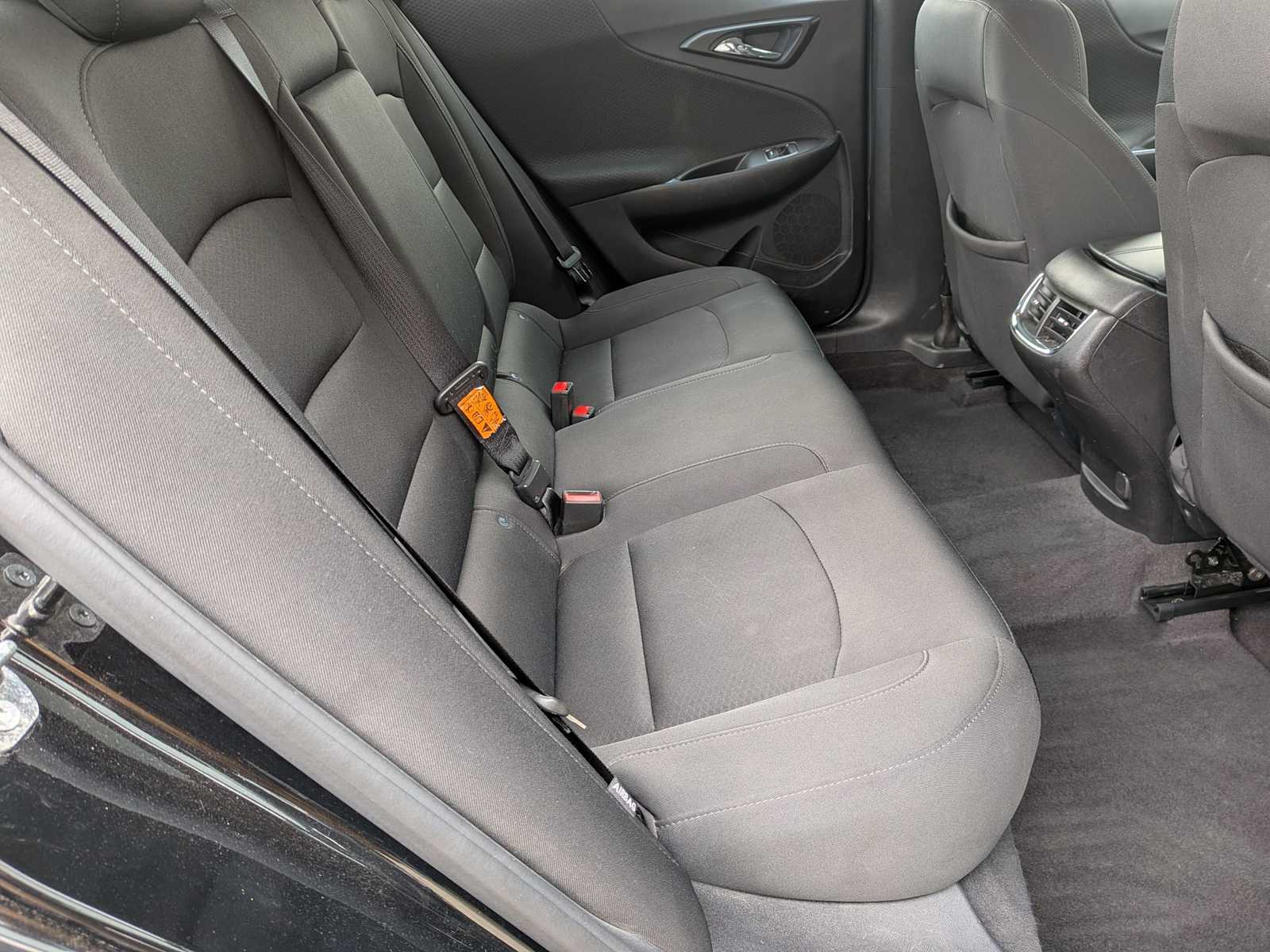 Thumbnail: 2018 Chevrolet Malibu - 19