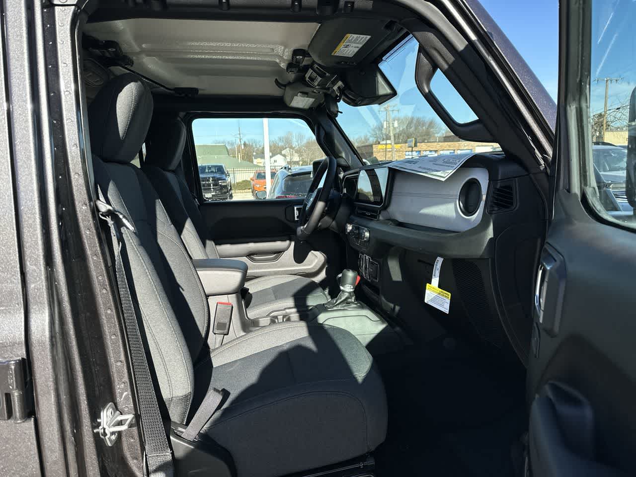 Thumbnail: 2025 Jeep Wrangler - 18