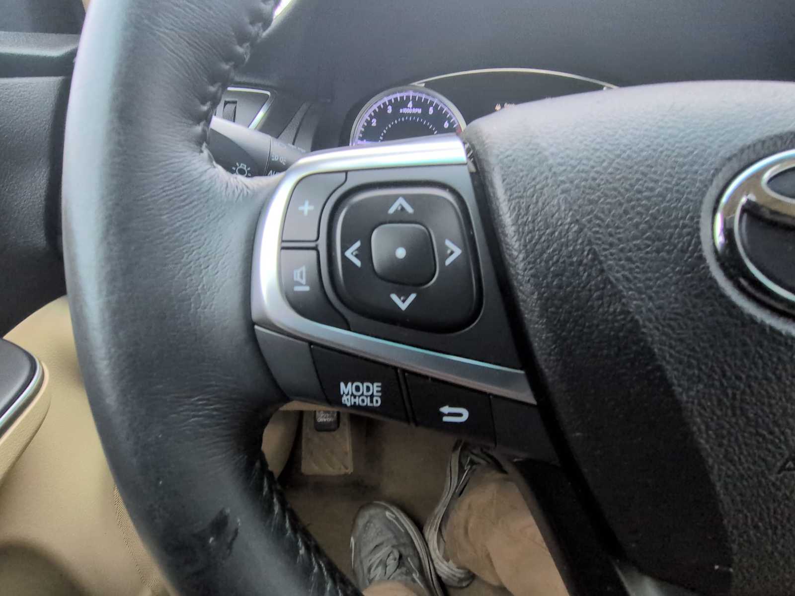 Thumbnail: 2016 Toyota Camry - 24