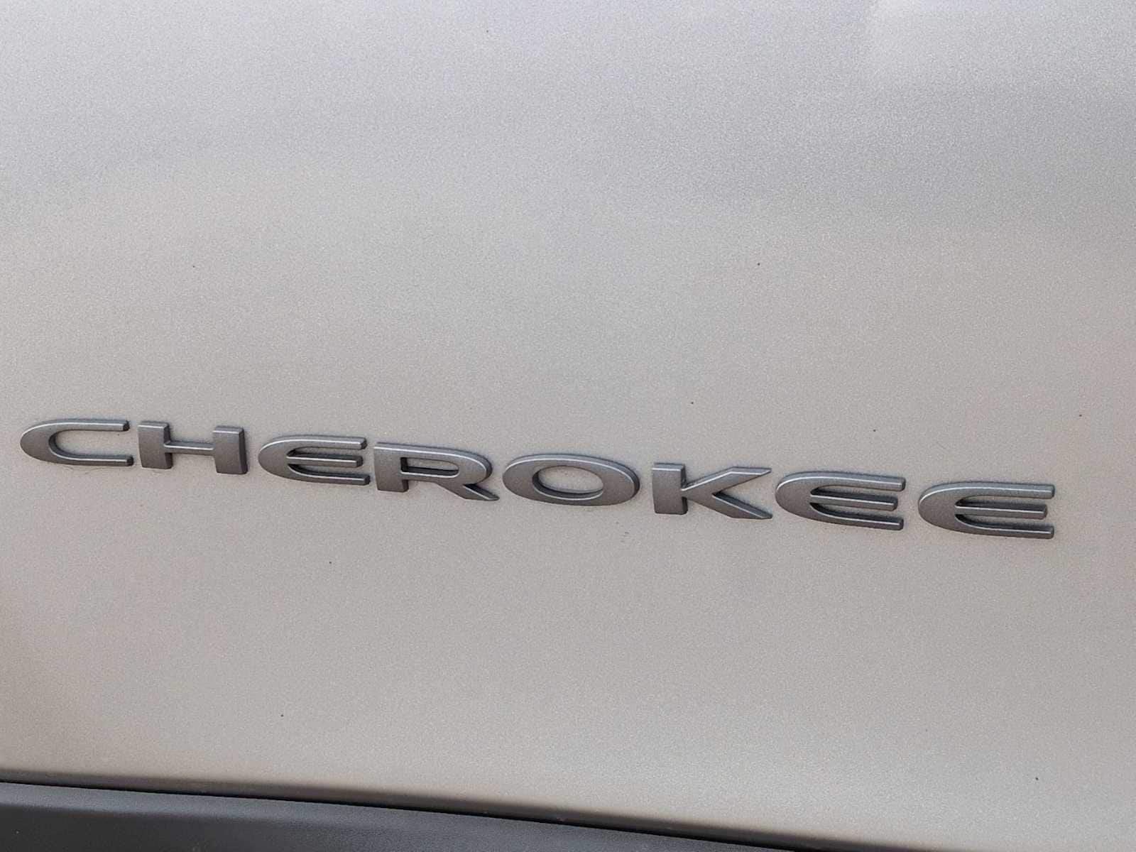 Thumbnail: 2021 Jeep Cherokee - 12