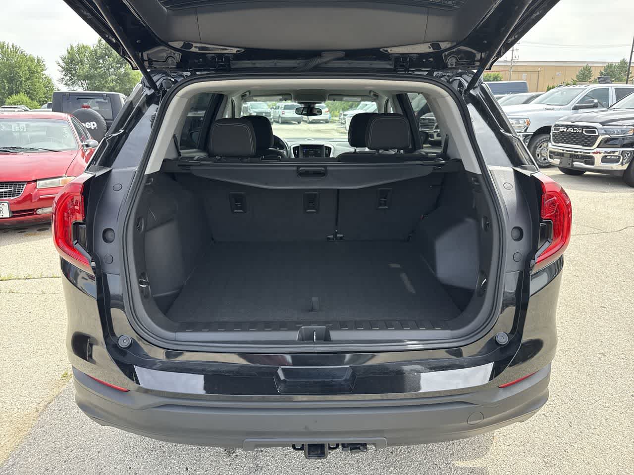 Thumbnail: 2023 GMC Terrain - 13