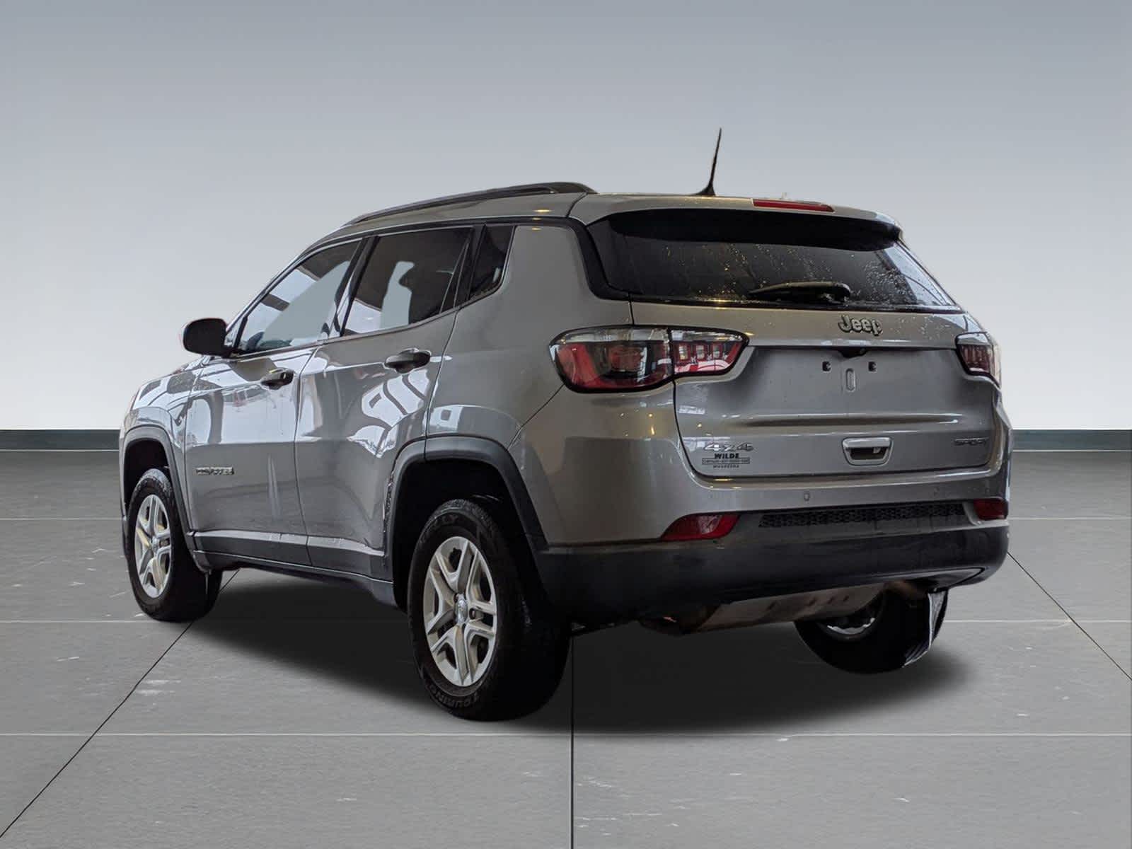 Thumbnail: 2018 Jeep Compass - 4