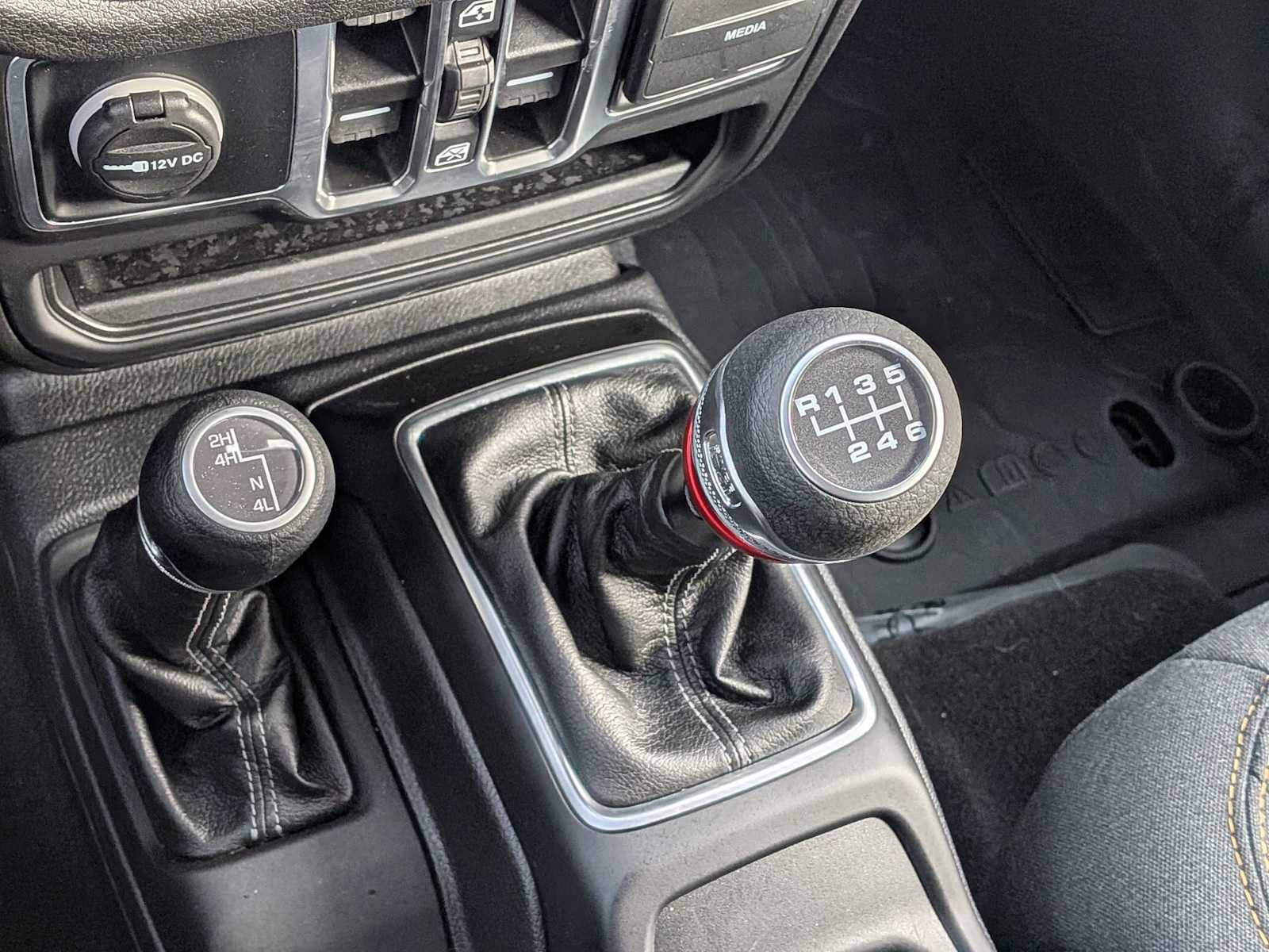 Thumbnail: 2025 Jeep Wrangler - 29